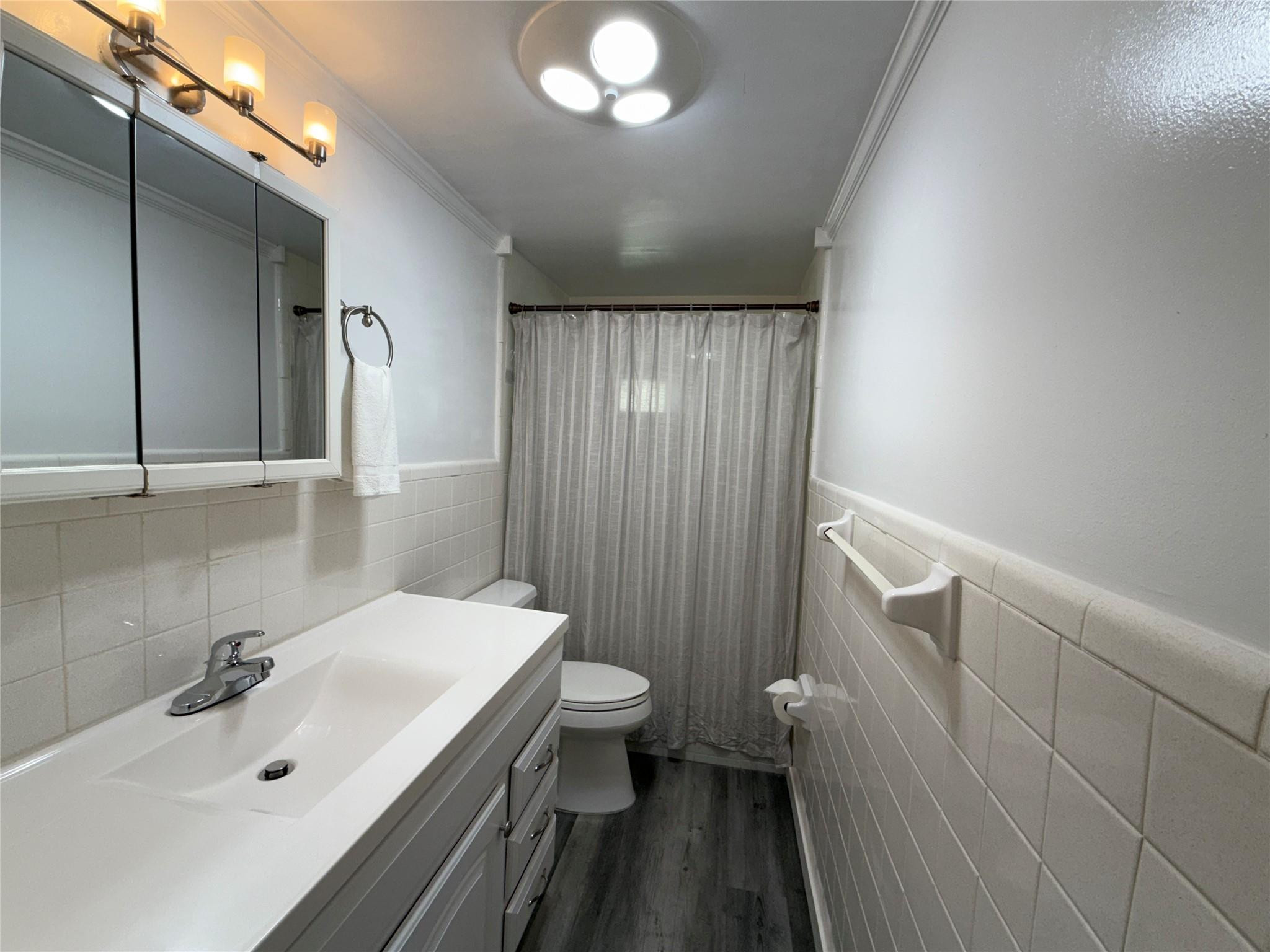 2121 NE 42nd #103C Lighthouse Point, FL 33064