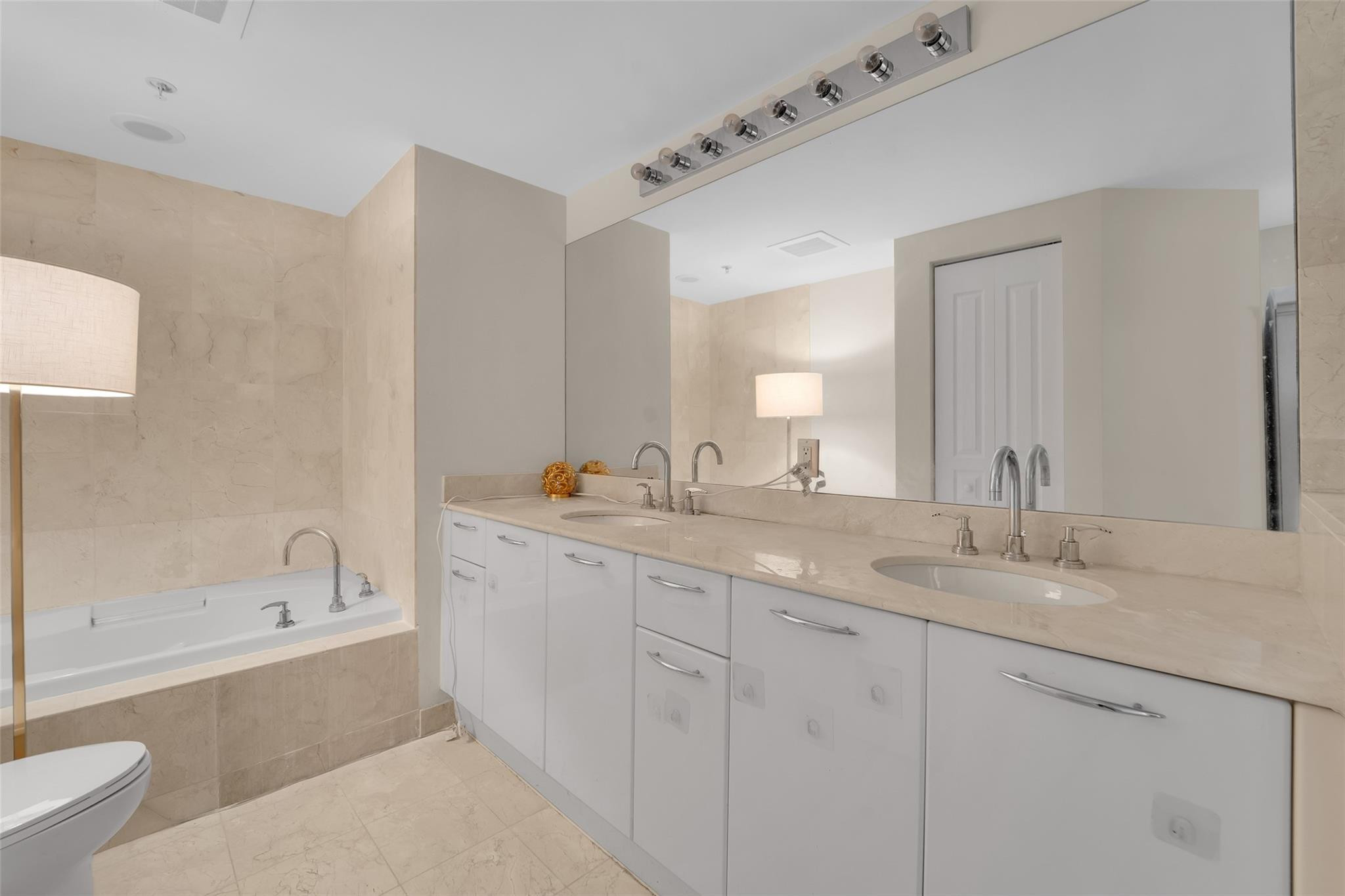 350 SE 2nd #850 Fort Lauderdale, FL 33301