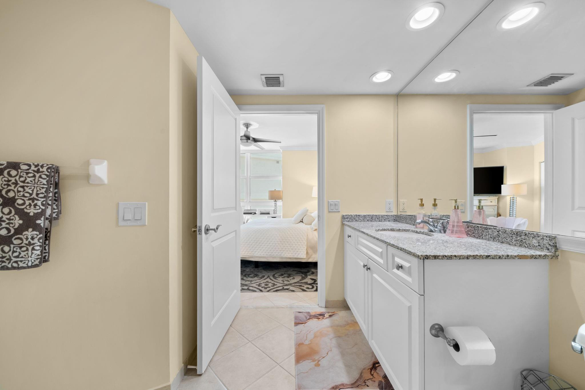 347 N New Riv #1706 Fort Lauderdale, FL 33301