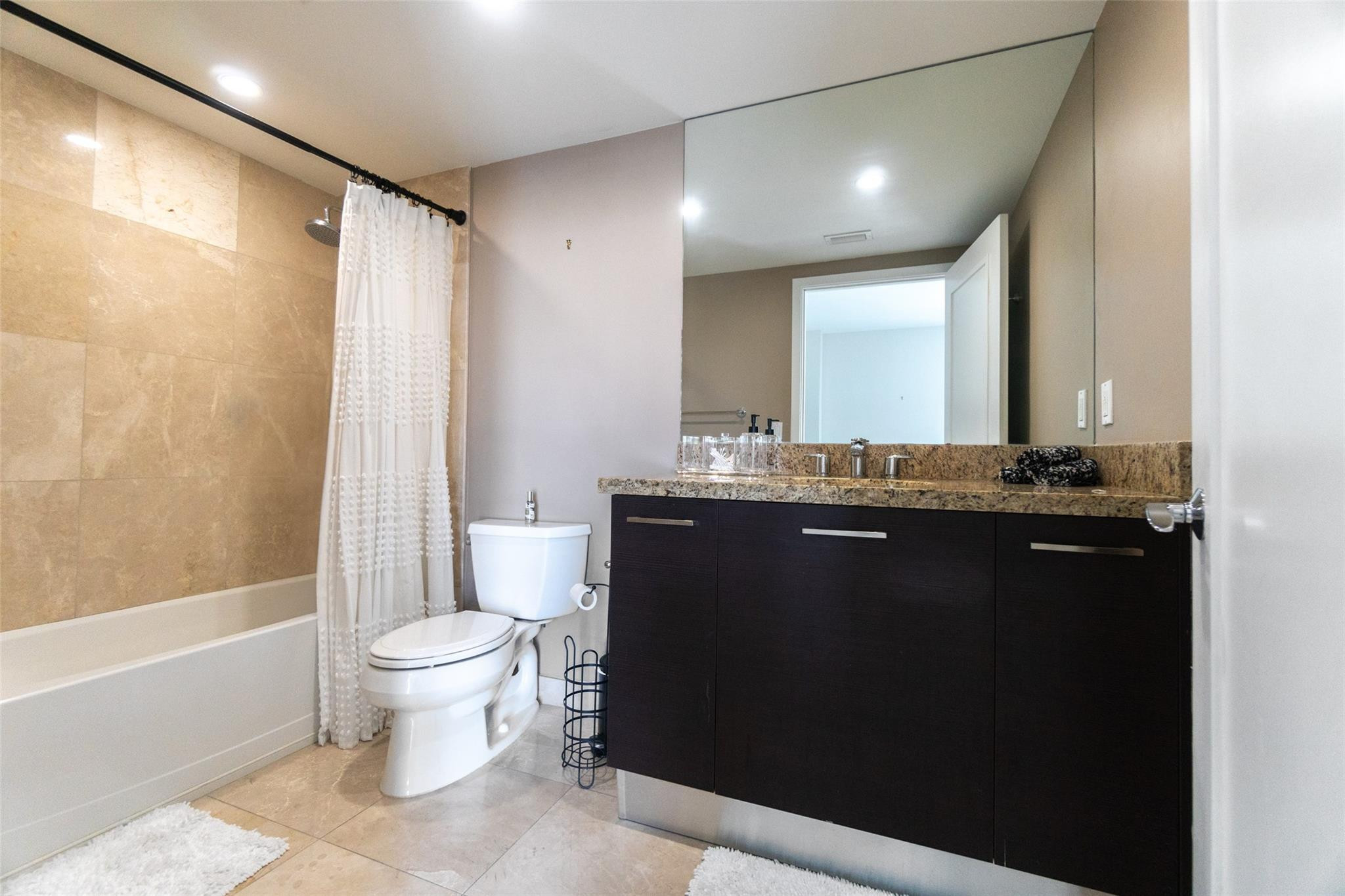 9400 W Bay #503 Bay Harbor Islands, FL 33154