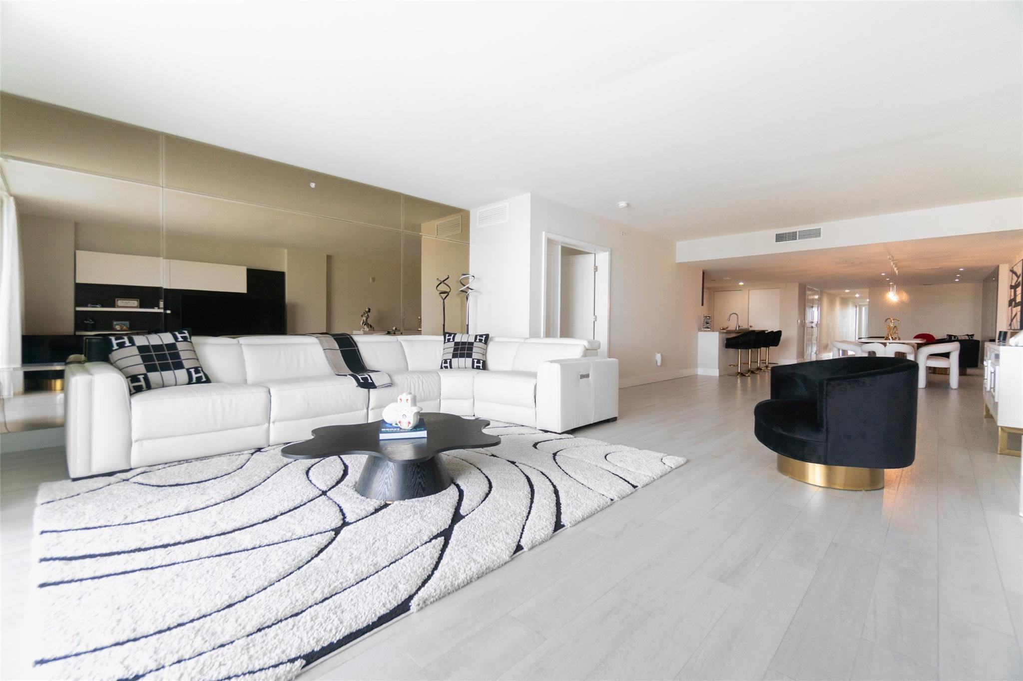 9400 W Bay #503 Bay Harbor Islands, FL 33154