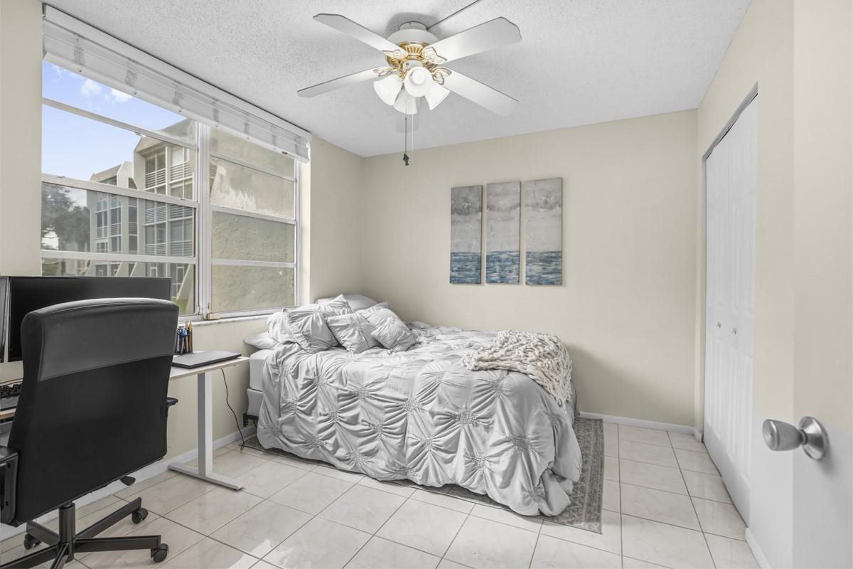 9410 Poinciana #108 Davie, FL 33324