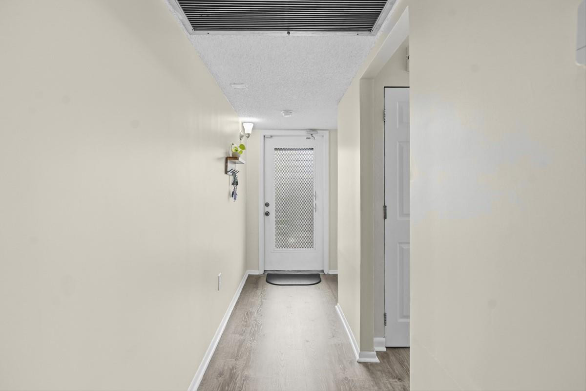 9410 Poinciana #108 Davie, FL 33324