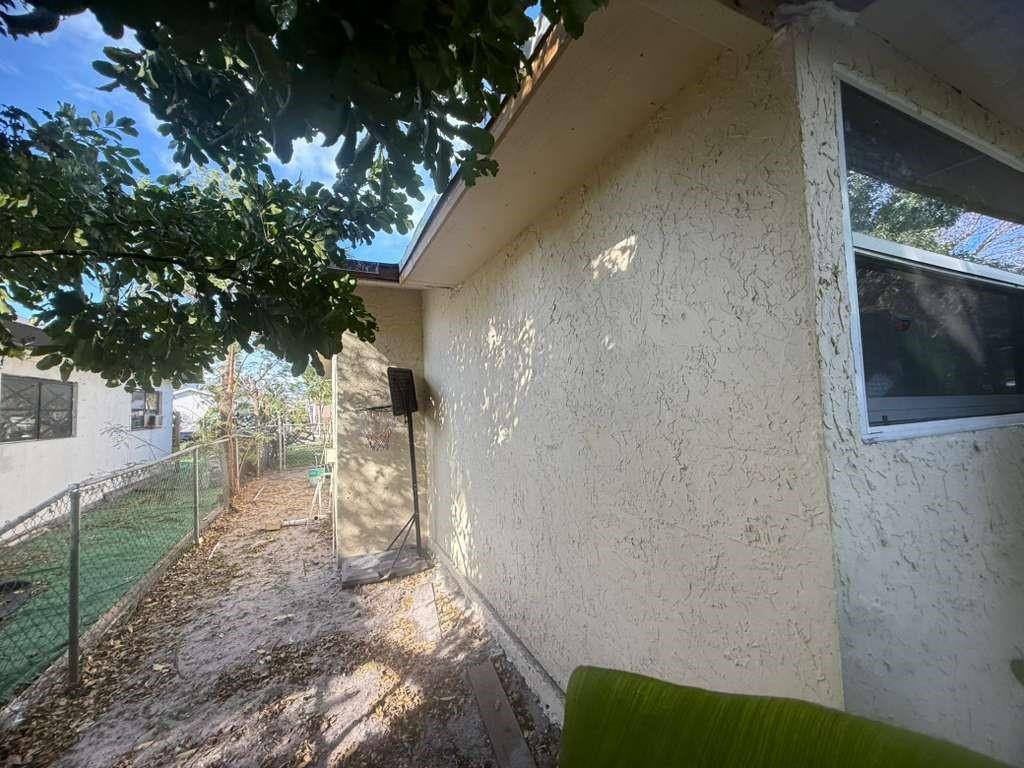 5836 Wiley Hollywood, FL 33023