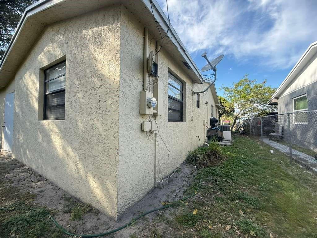 5836 Wiley Hollywood, FL 33023