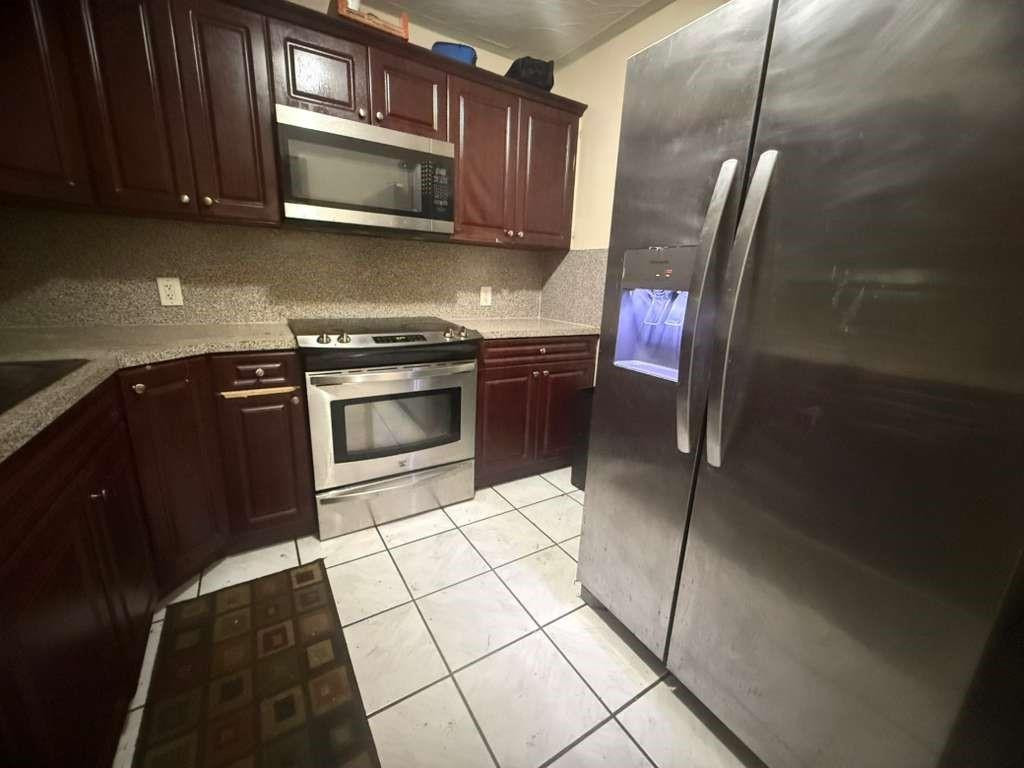 5836 Wiley Hollywood, FL 33023