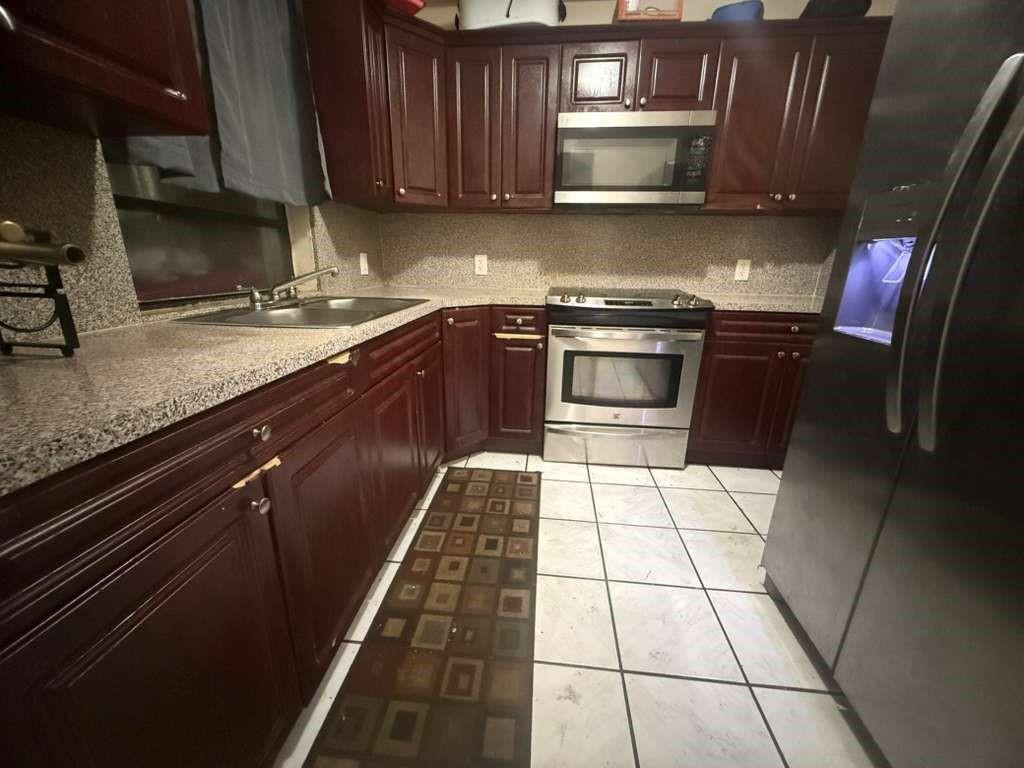 5836 Wiley Hollywood, FL 33023