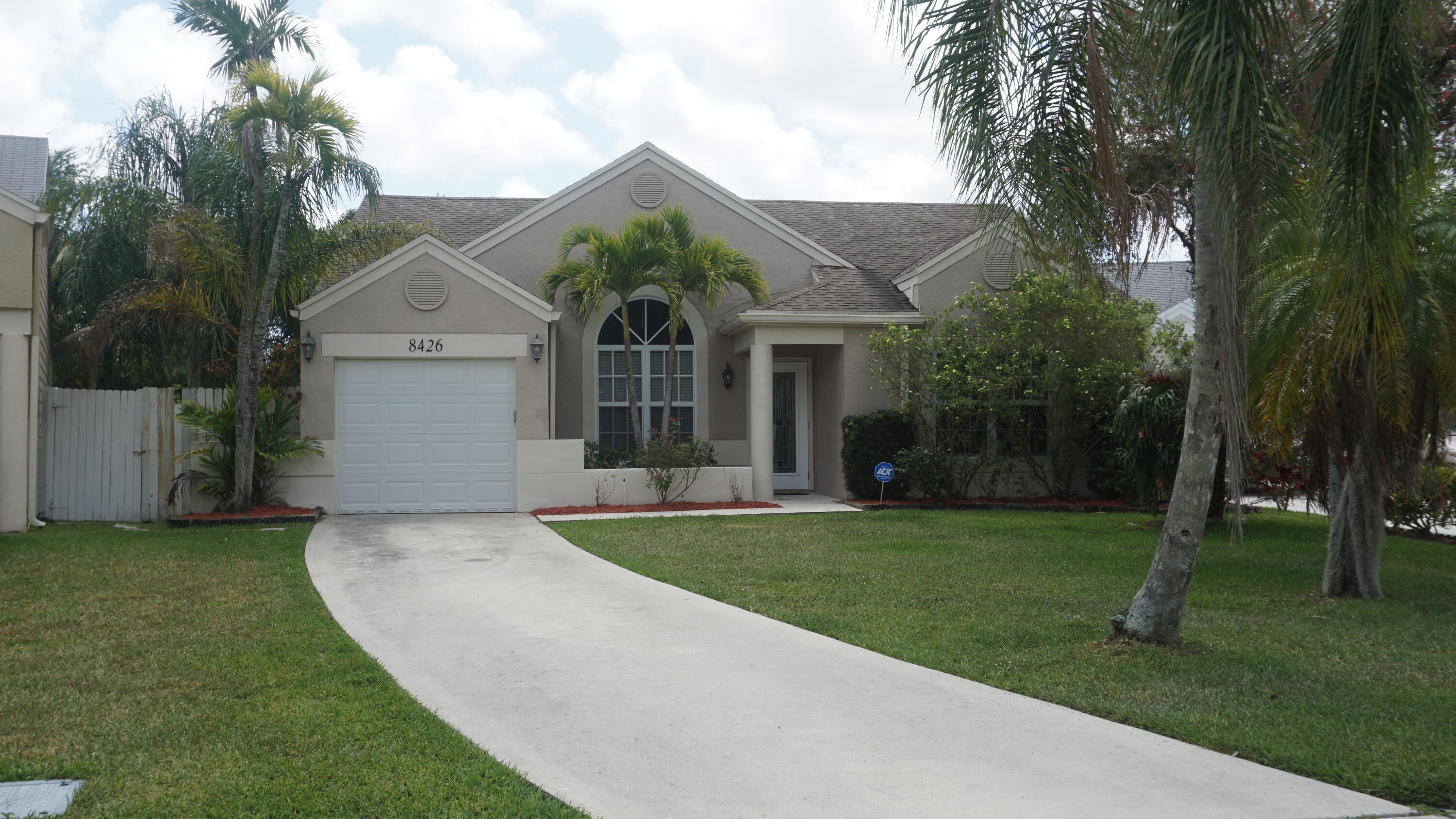 8426 Dynasty Dr