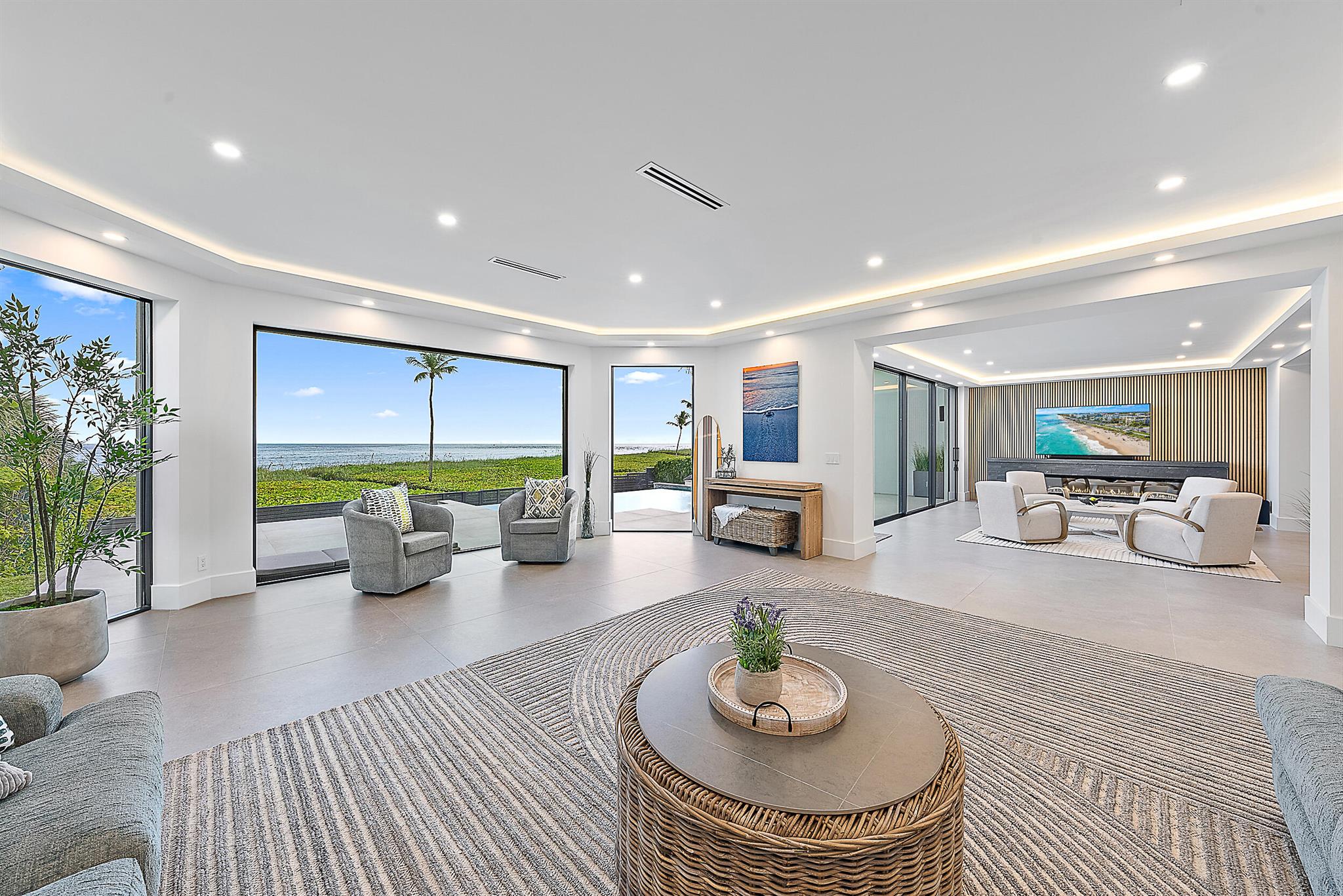 22 Ocean Dr Jupiter Inlet Colony, FL 33469