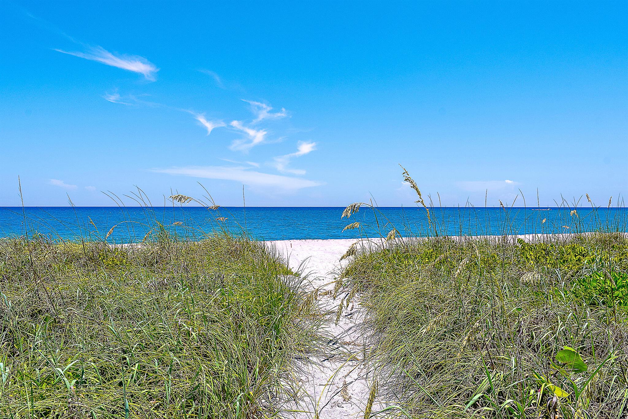 22 Ocean Dr Jupiter Inlet Colony, FL 33469