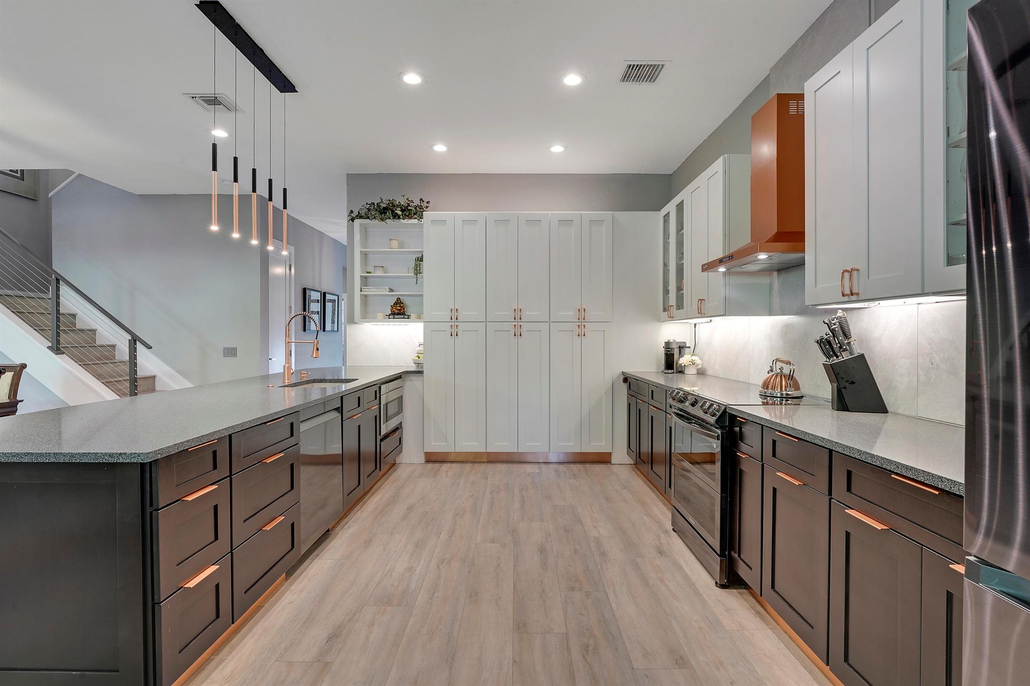 127 Via Castilla Jupiter, FL 33458