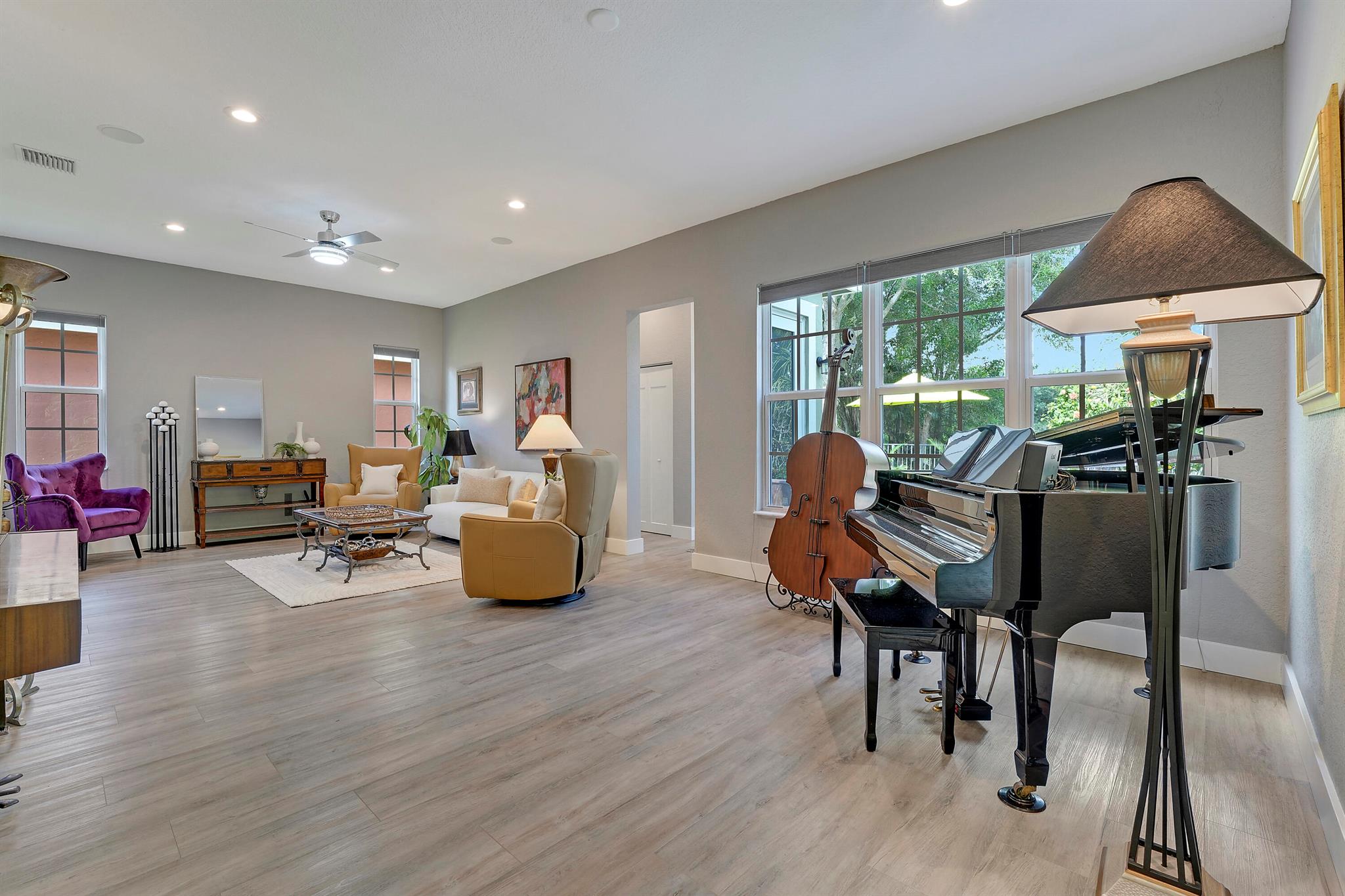 127 Via Castilla Jupiter, FL 33458