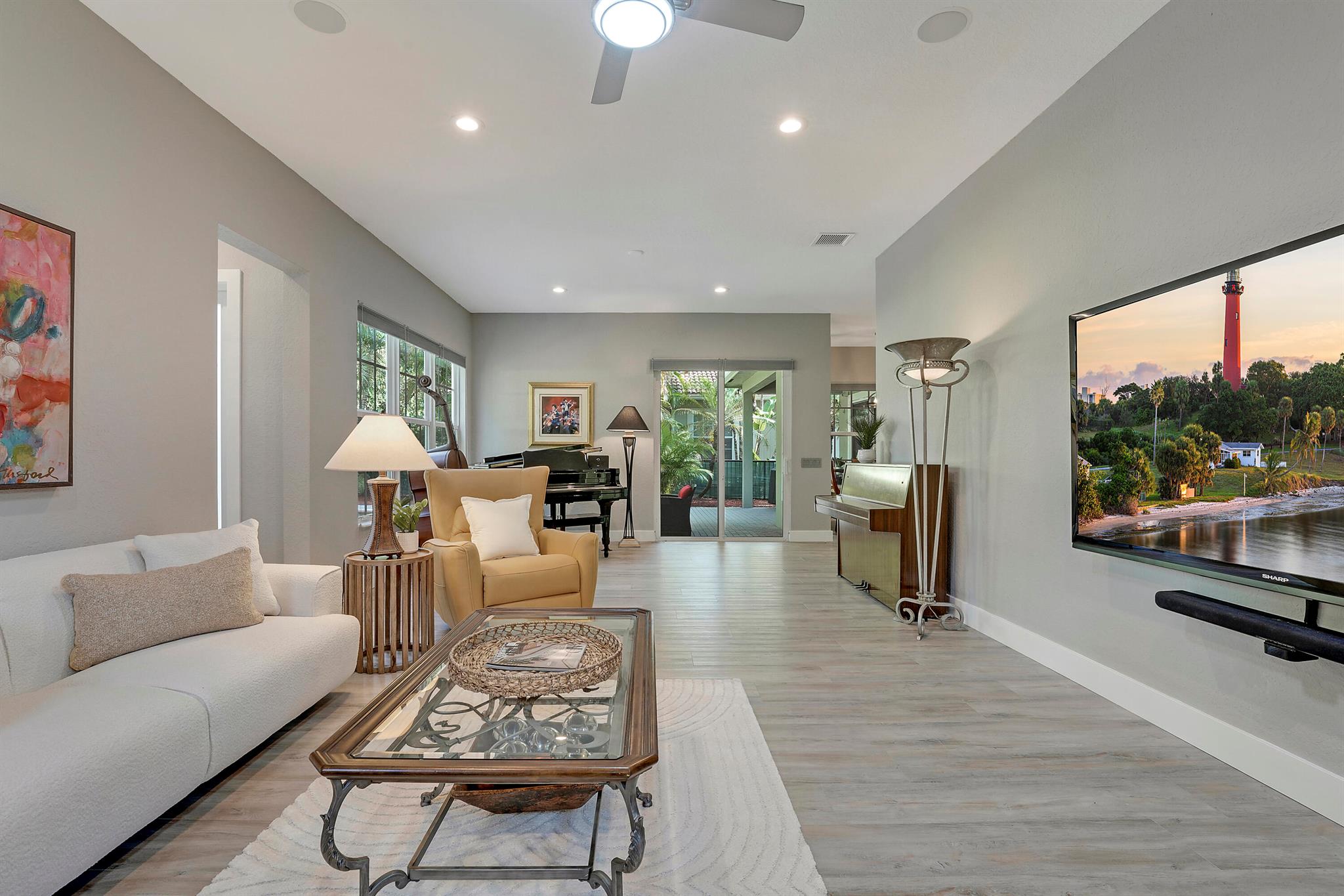 127 Via Castilla Jupiter, FL 33458