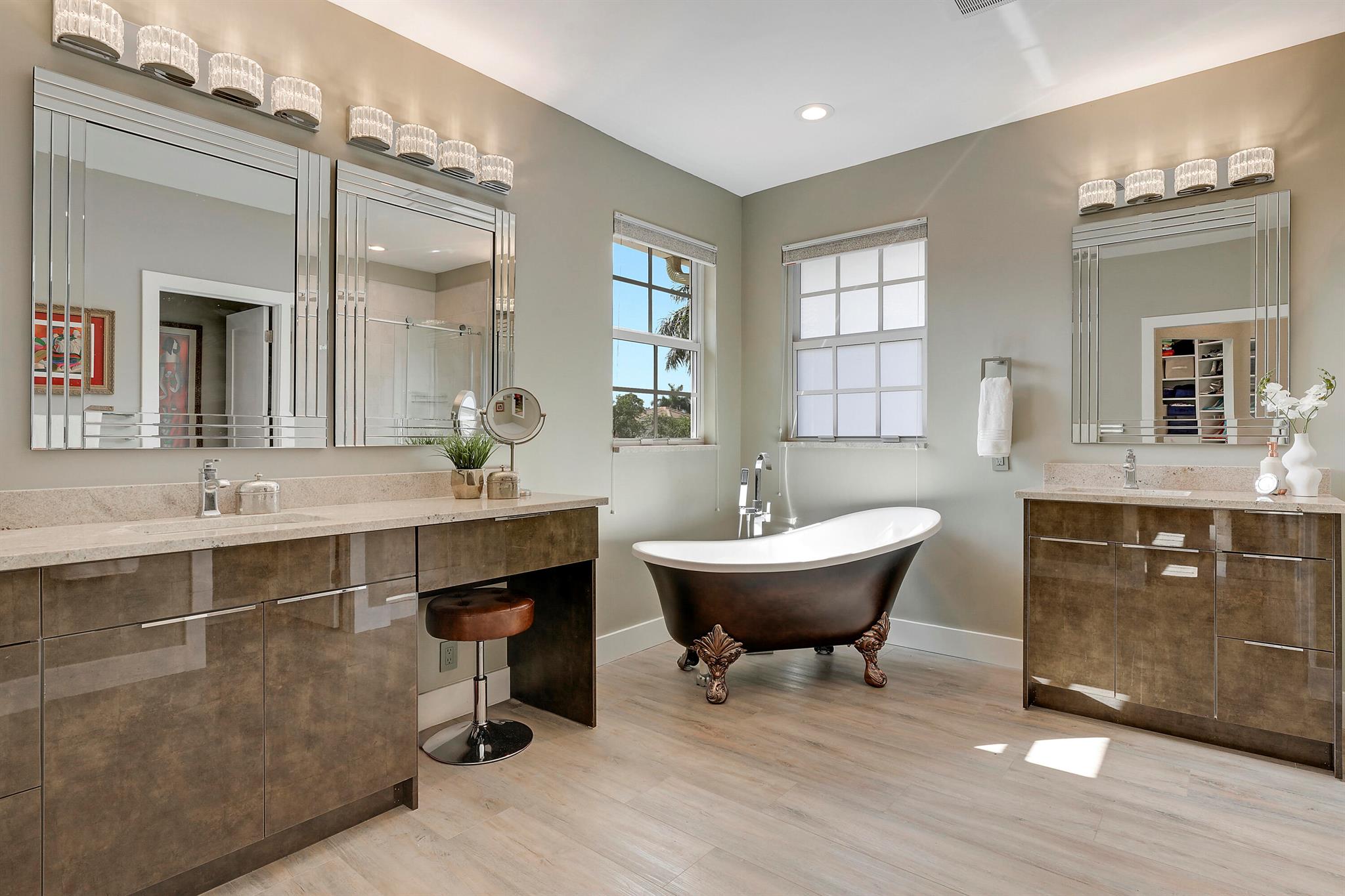 127 Via Castilla Jupiter, FL 33458