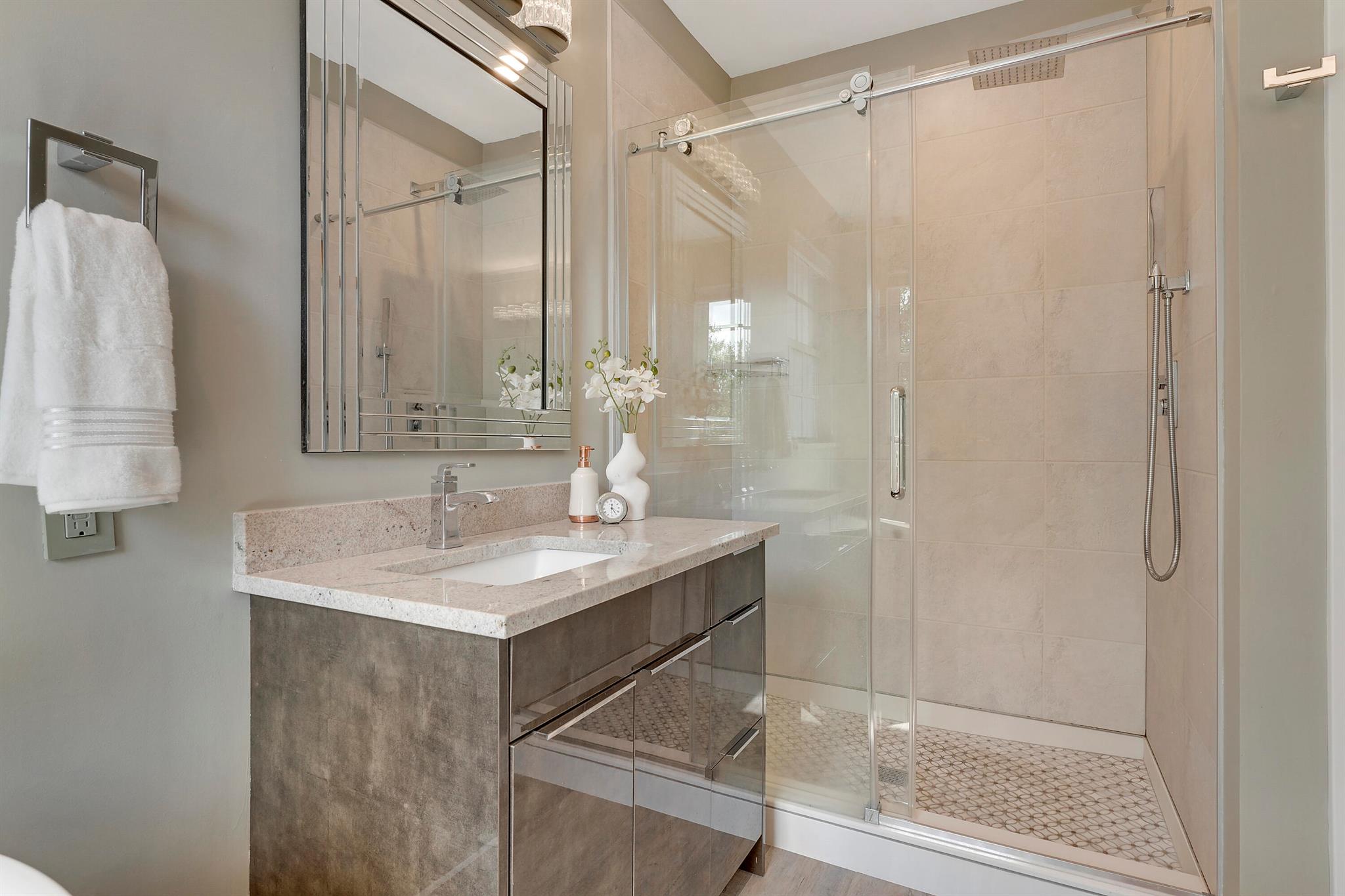 127 Via Castilla Jupiter, FL 33458