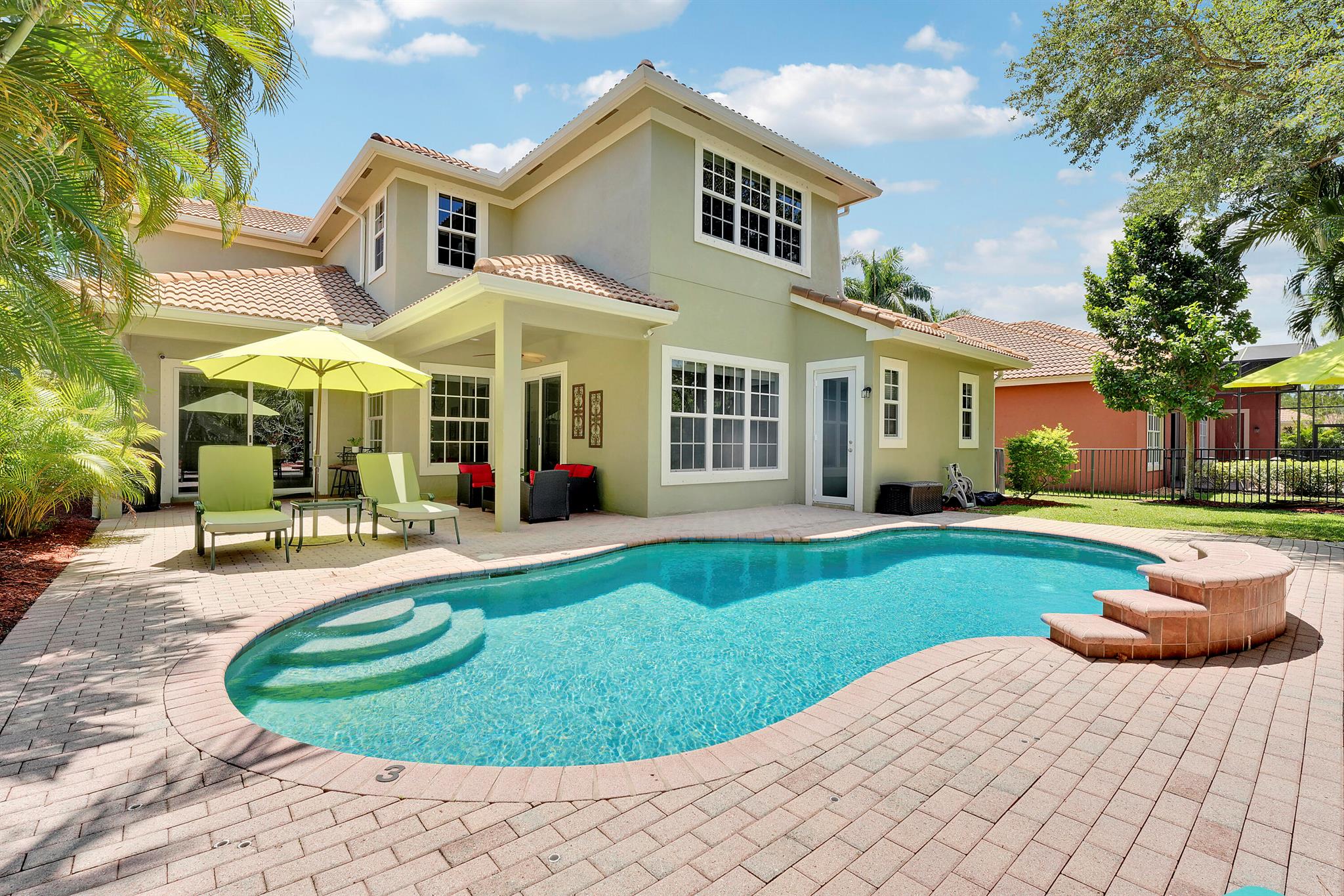 127 Via Castilla Jupiter, FL 33458