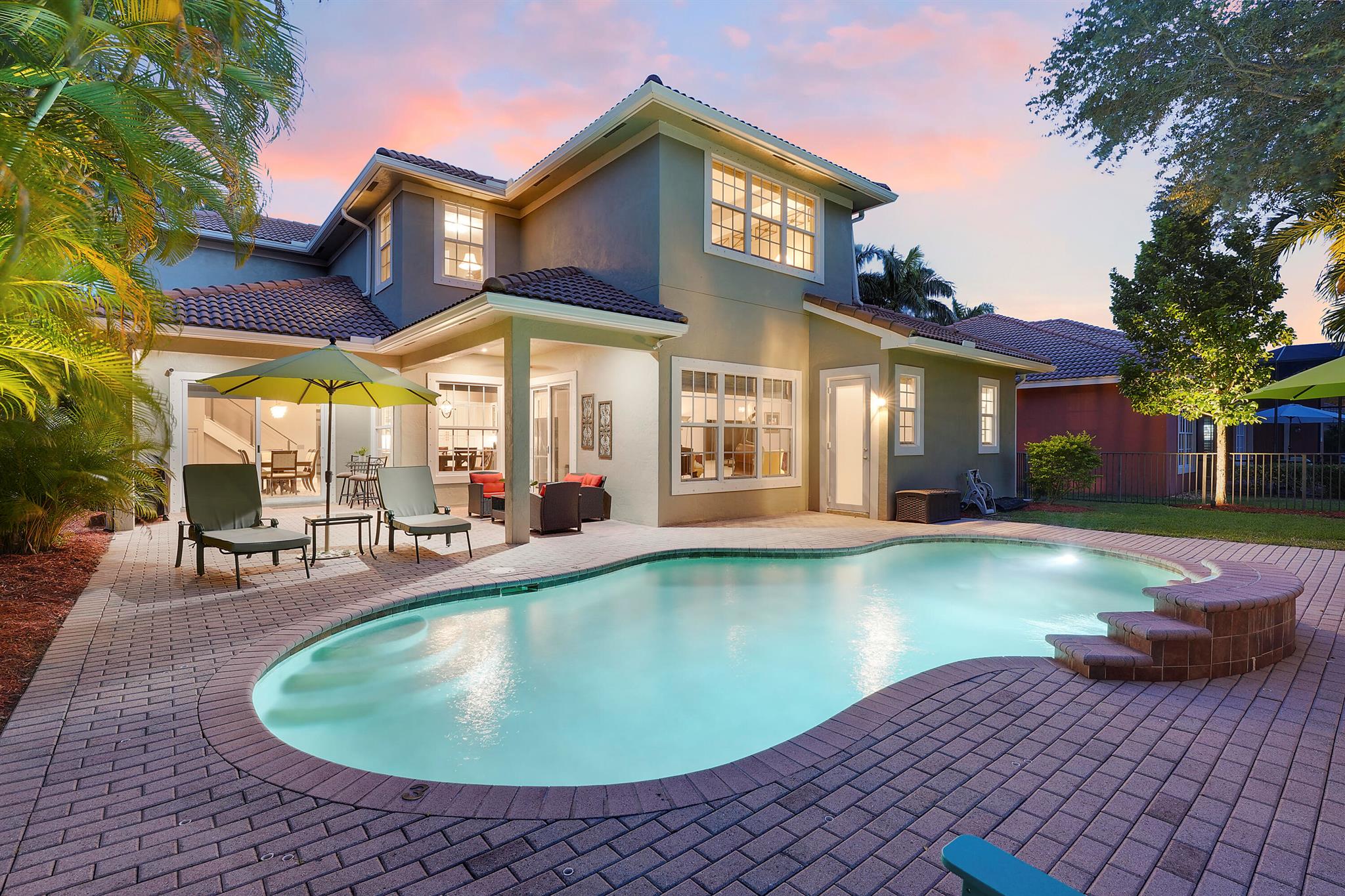 127 Via Castilla Jupiter, FL 33458