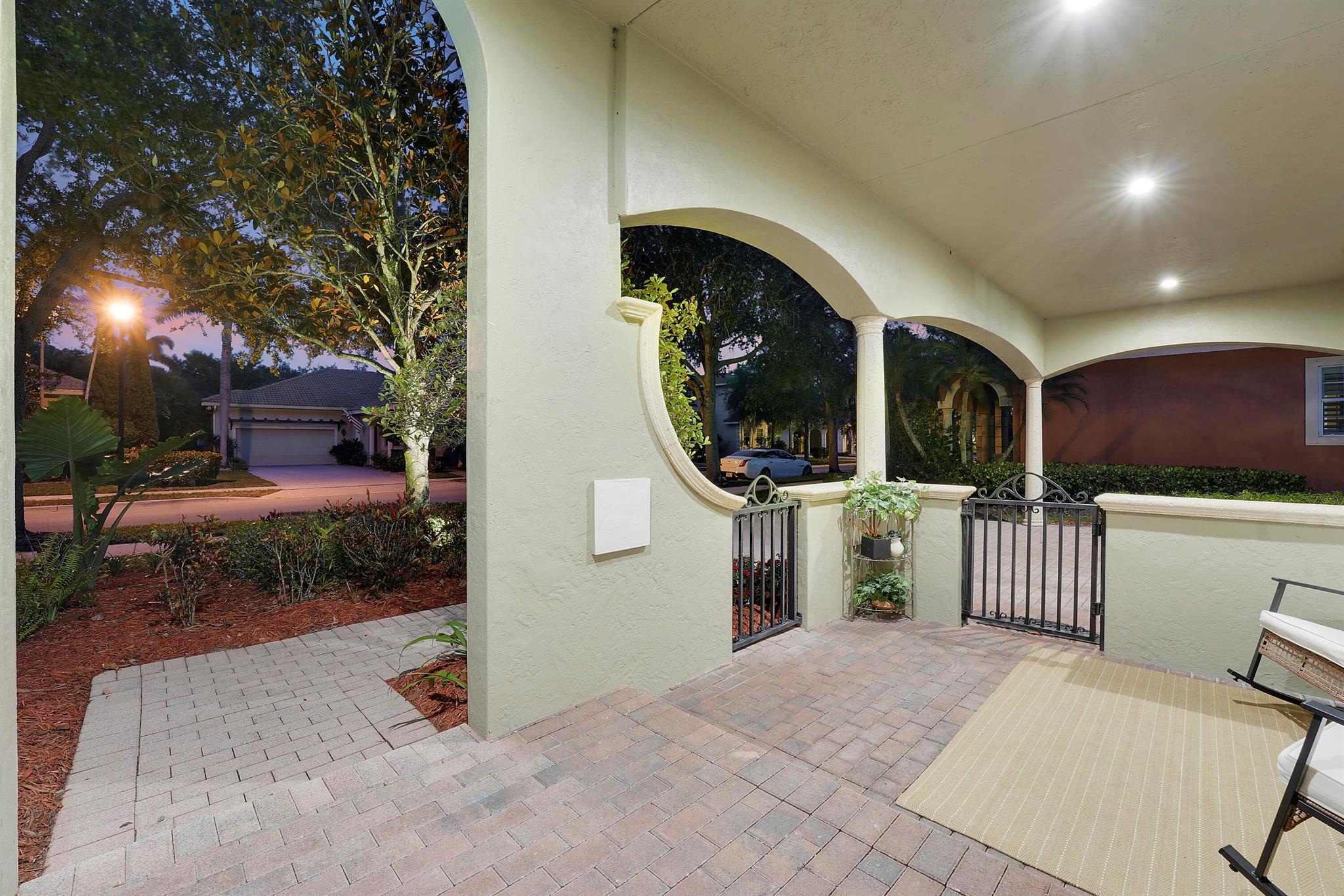 127 Via Castilla Jupiter, FL 33458