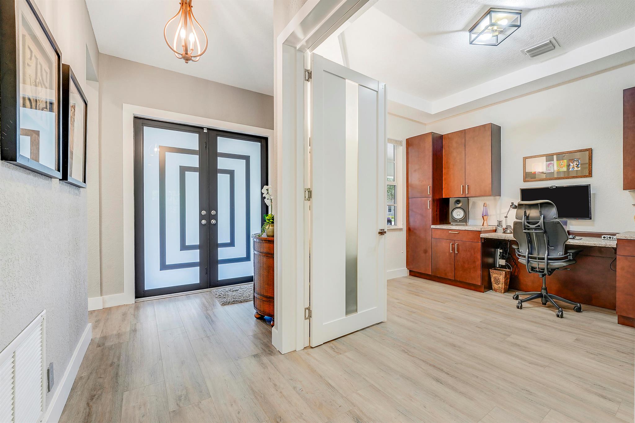 127 Via Castilla Jupiter, FL 33458