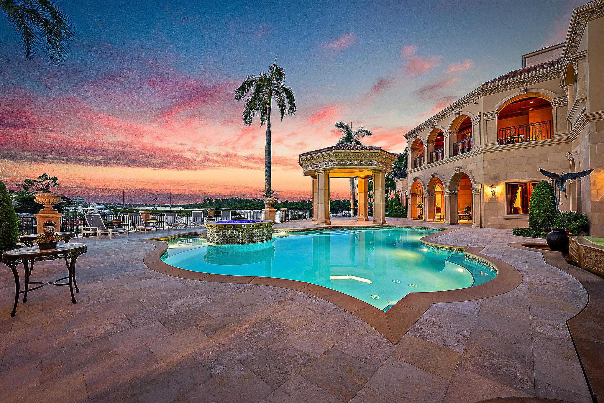 209 Commodore Dr Jupiter, FL 33477