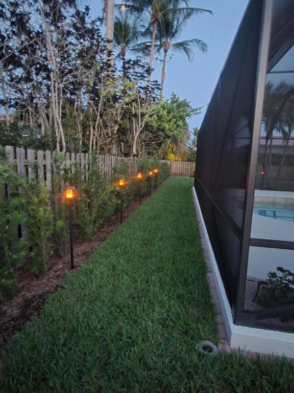 18969 SE Kokomo Jupiter, FL 33458