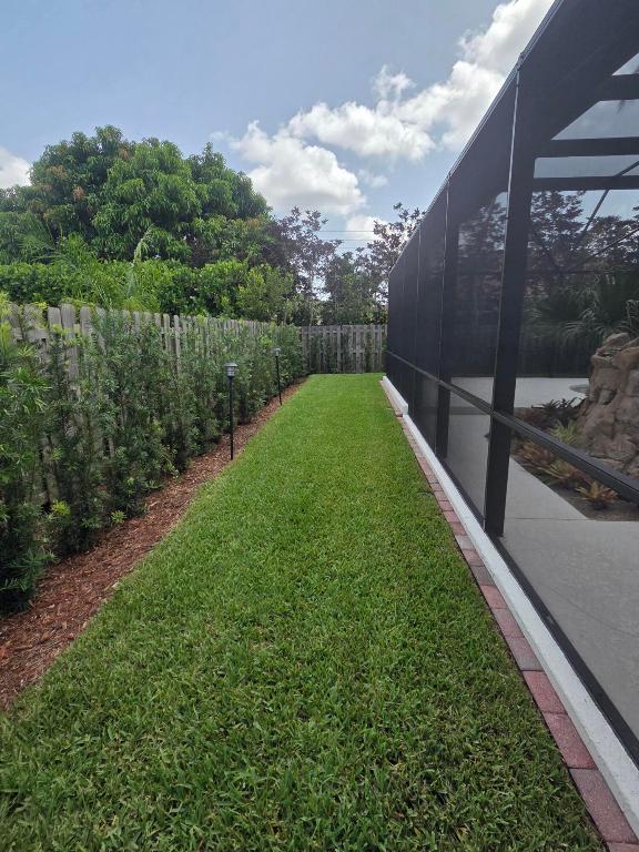 18969 SE Kokomo Jupiter, FL 33458