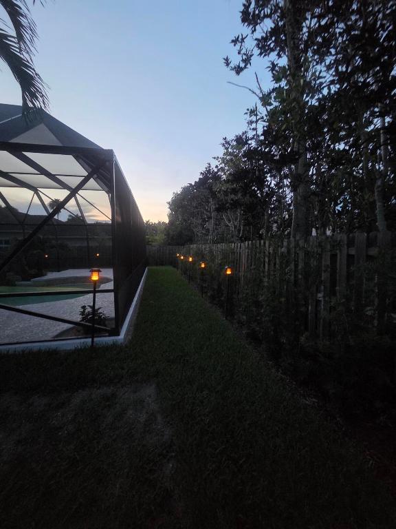 18969 SE Kokomo Jupiter, FL 33458