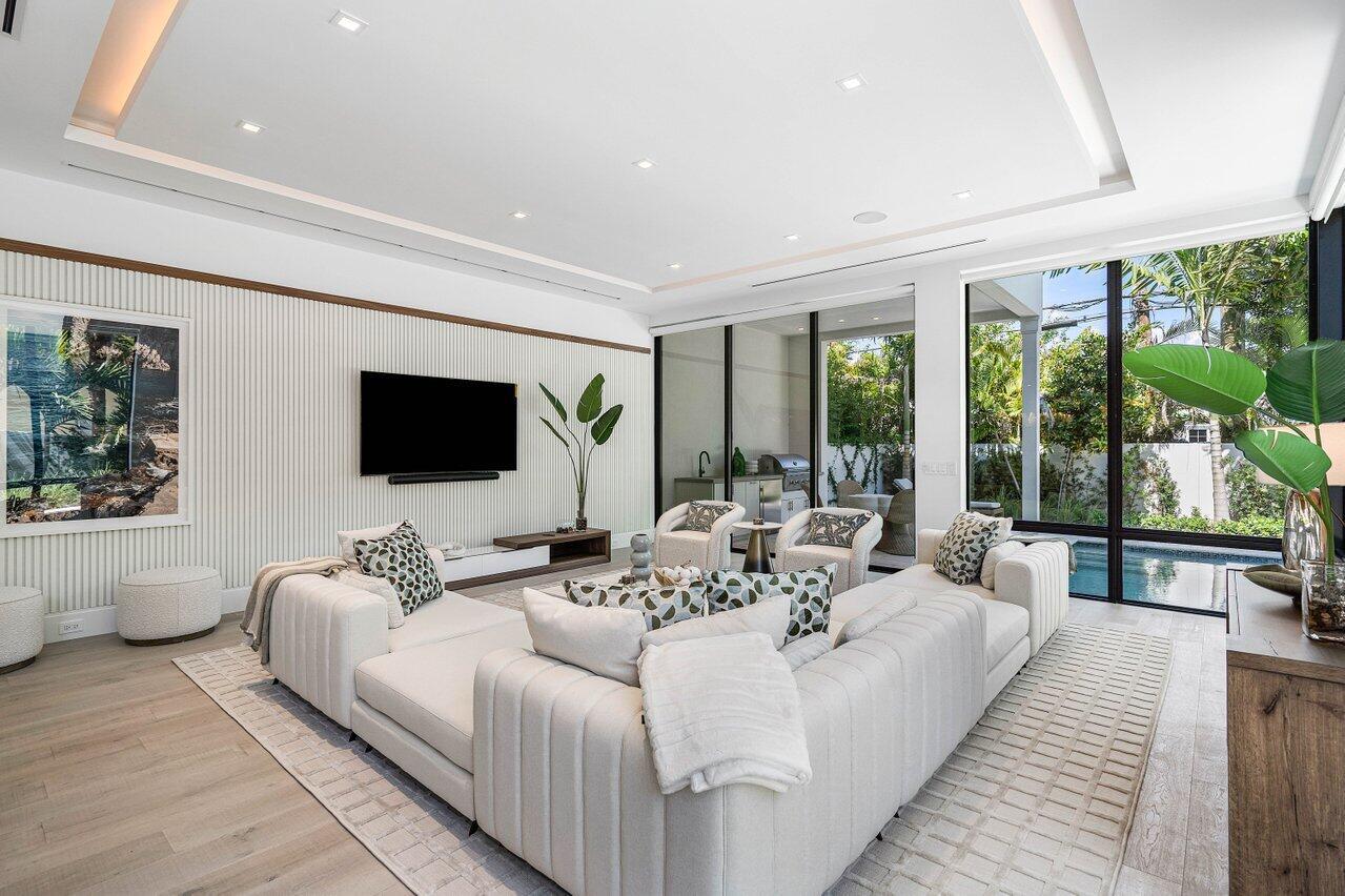 514 NE 7th Ave Delray Beach, FL 33483