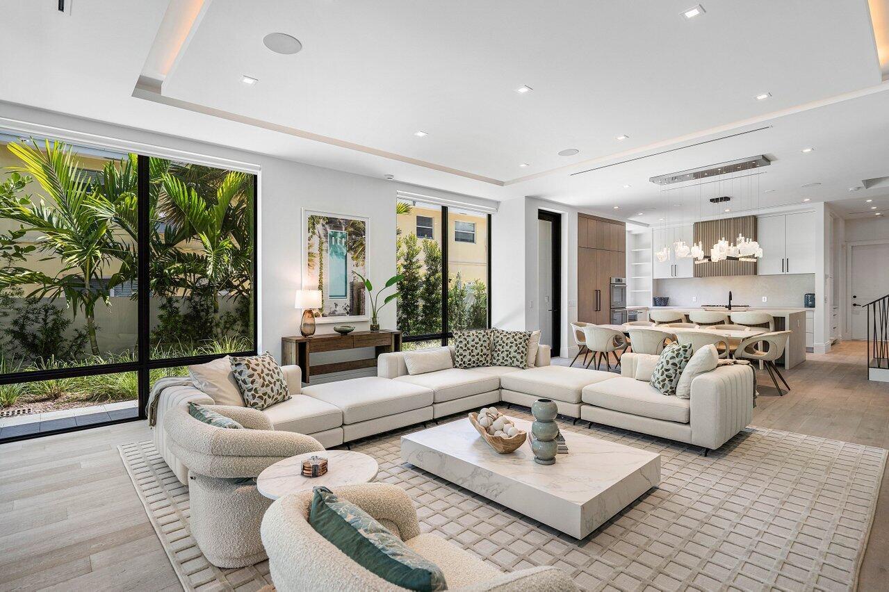 514 NE 7th Ave Delray Beach, FL 33483