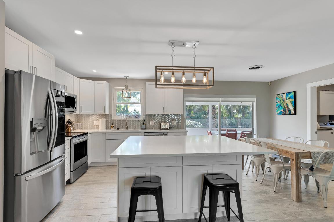 47 Ridgewood Cir Tequesta, FL 33469