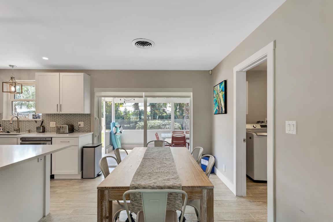 47 Ridgewood Cir Tequesta, FL 33469