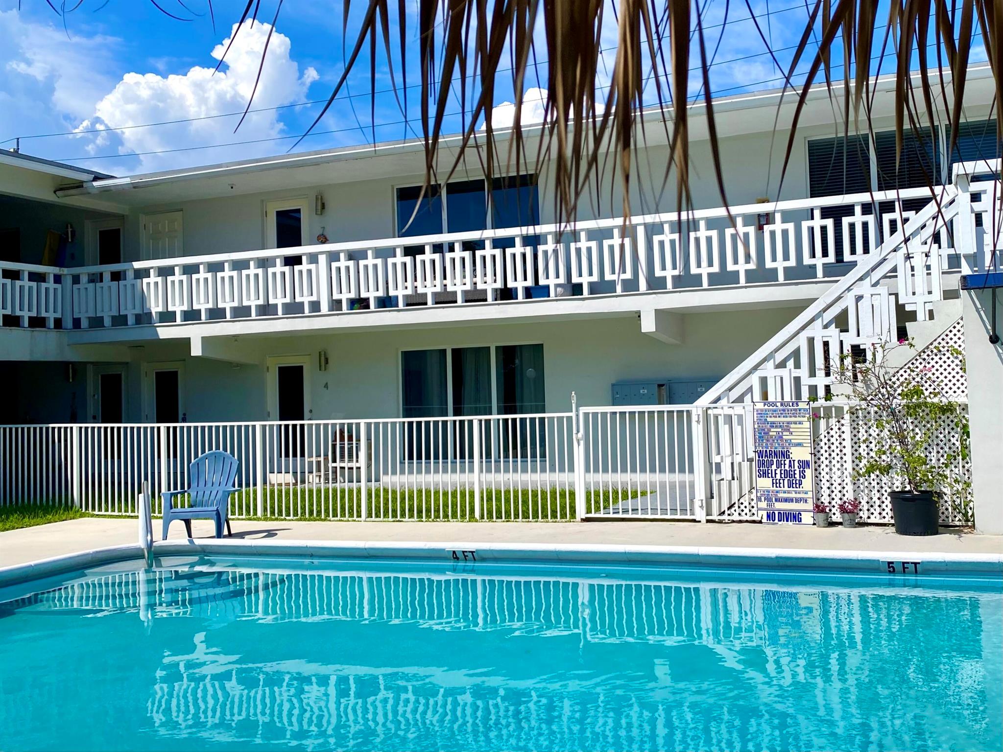 4901 NE 26th Ave #10