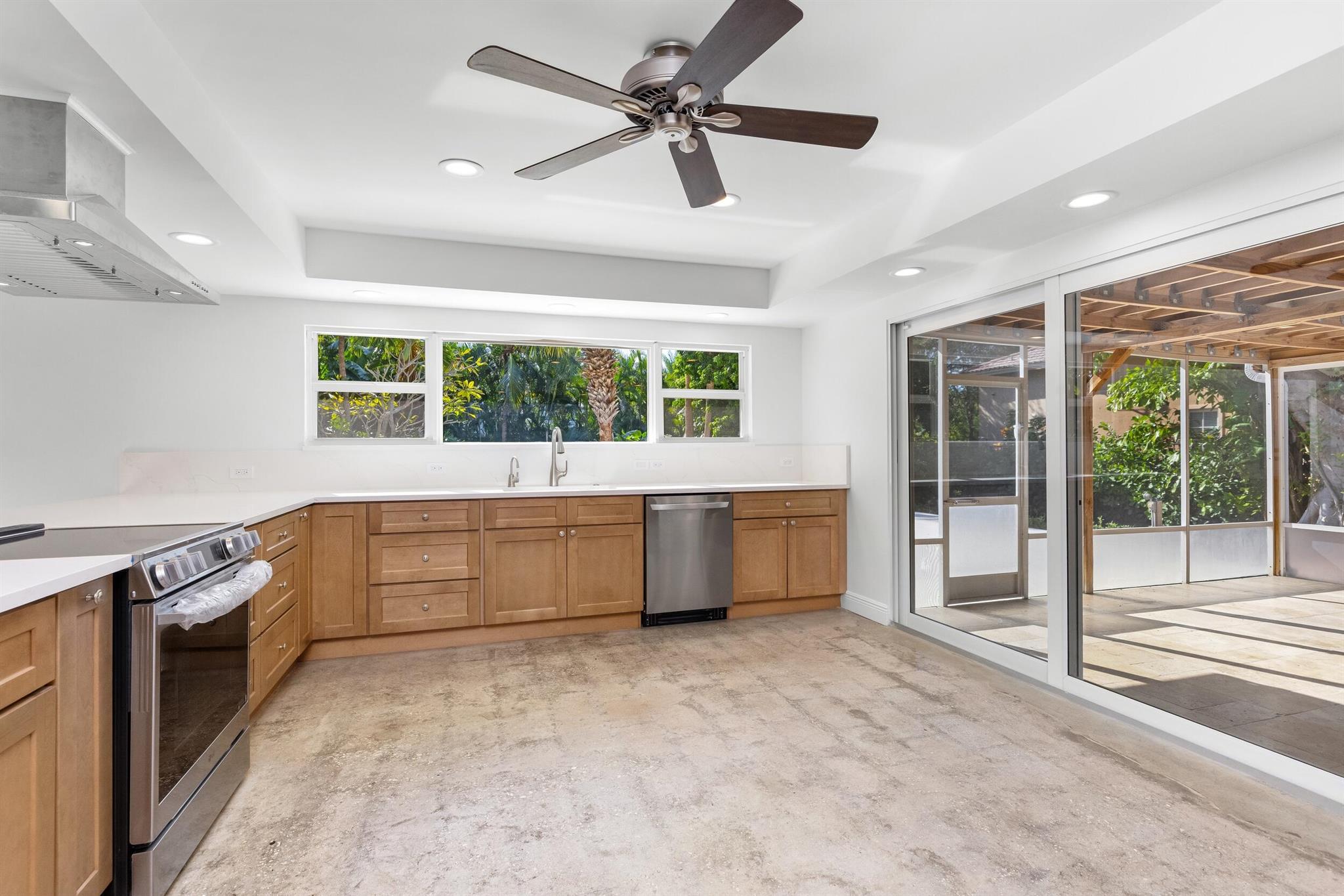 41 Coconut Ln Ocean Ridge, FL 33435