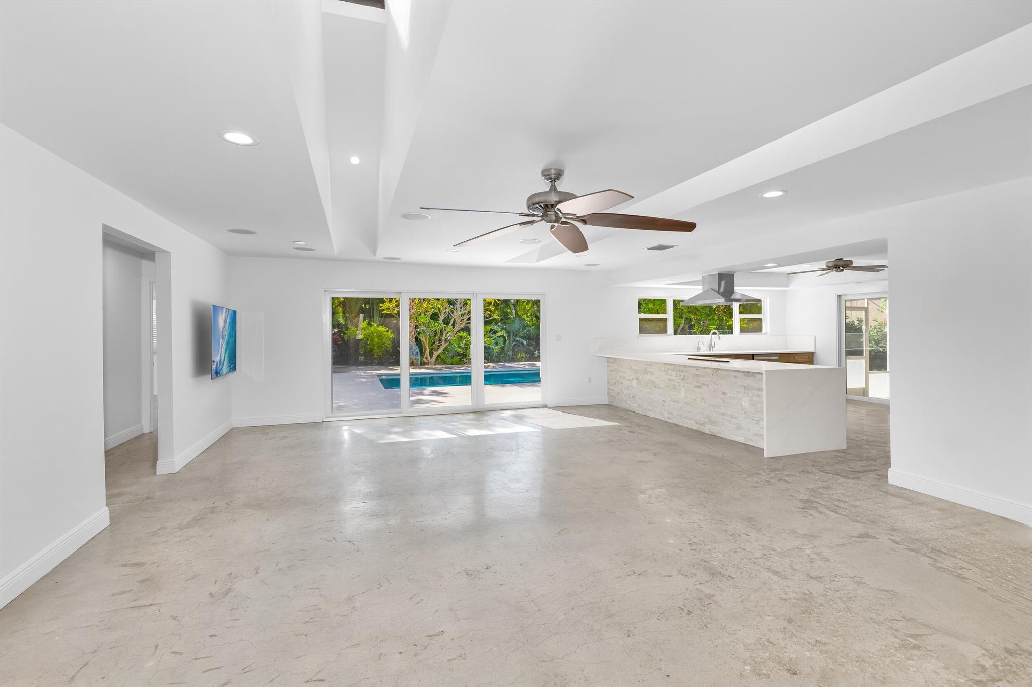 41 Coconut Ln Ocean Ridge, FL 33435