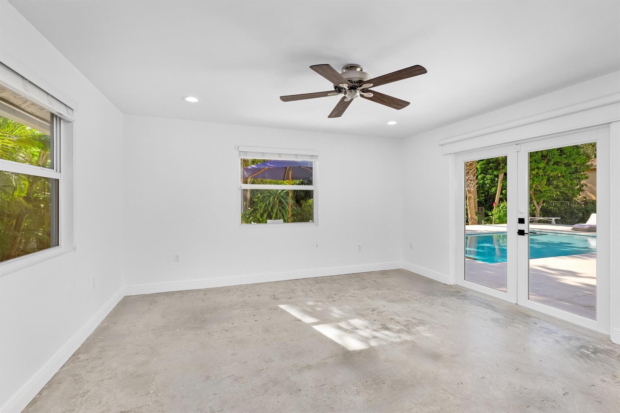 41 Coconut Ln Ocean Ridge, FL 33435