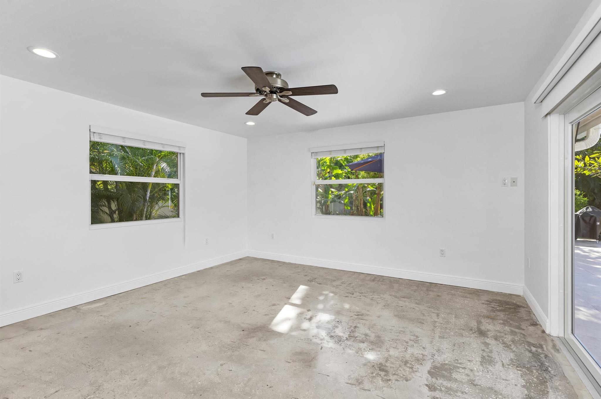 41 Coconut Ln Ocean Ridge, FL 33435