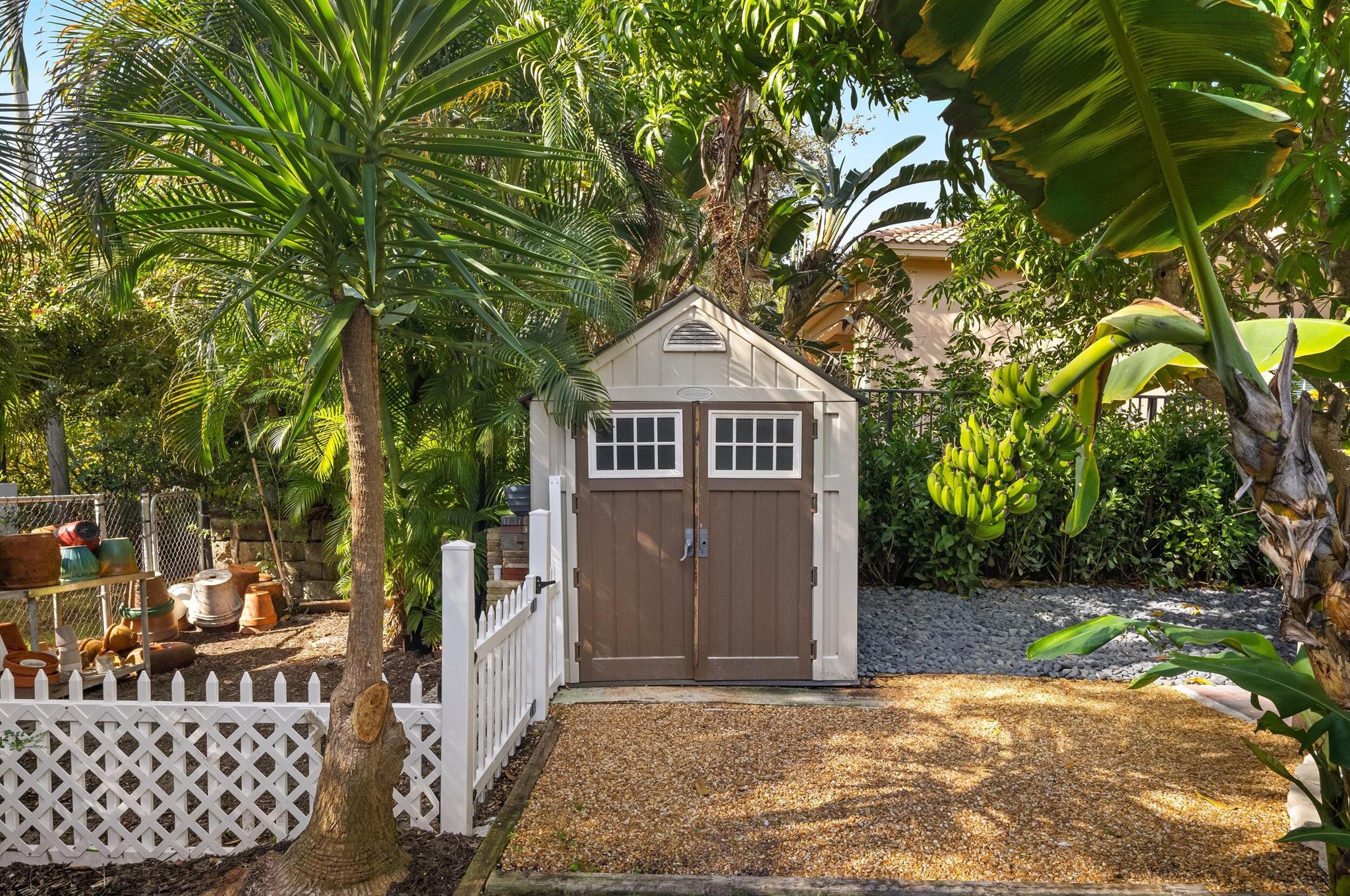 41 Coconut Ln Ocean Ridge, FL 33435