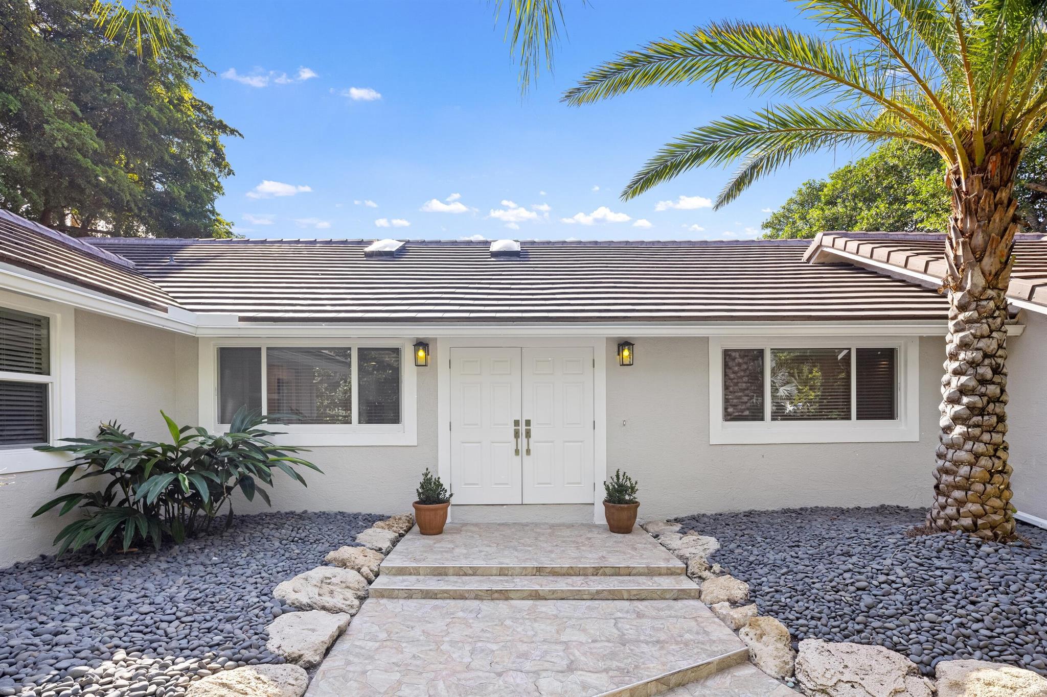 41 Coconut Ln Ocean Ridge, FL 33435