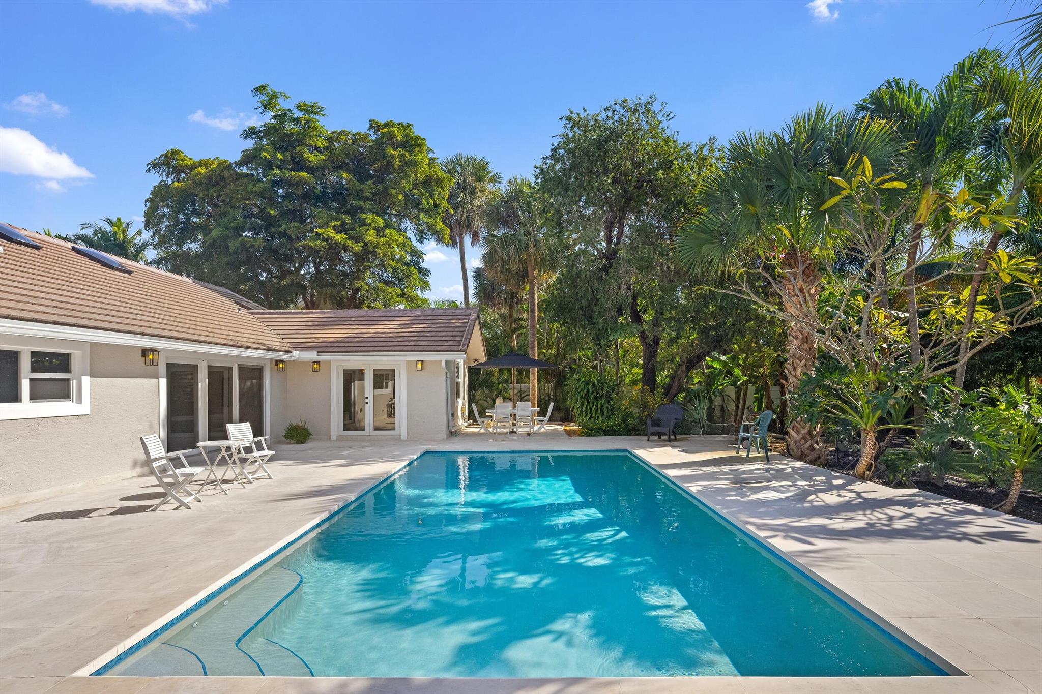 41 Coconut Ln Ocean Ridge, FL 33435