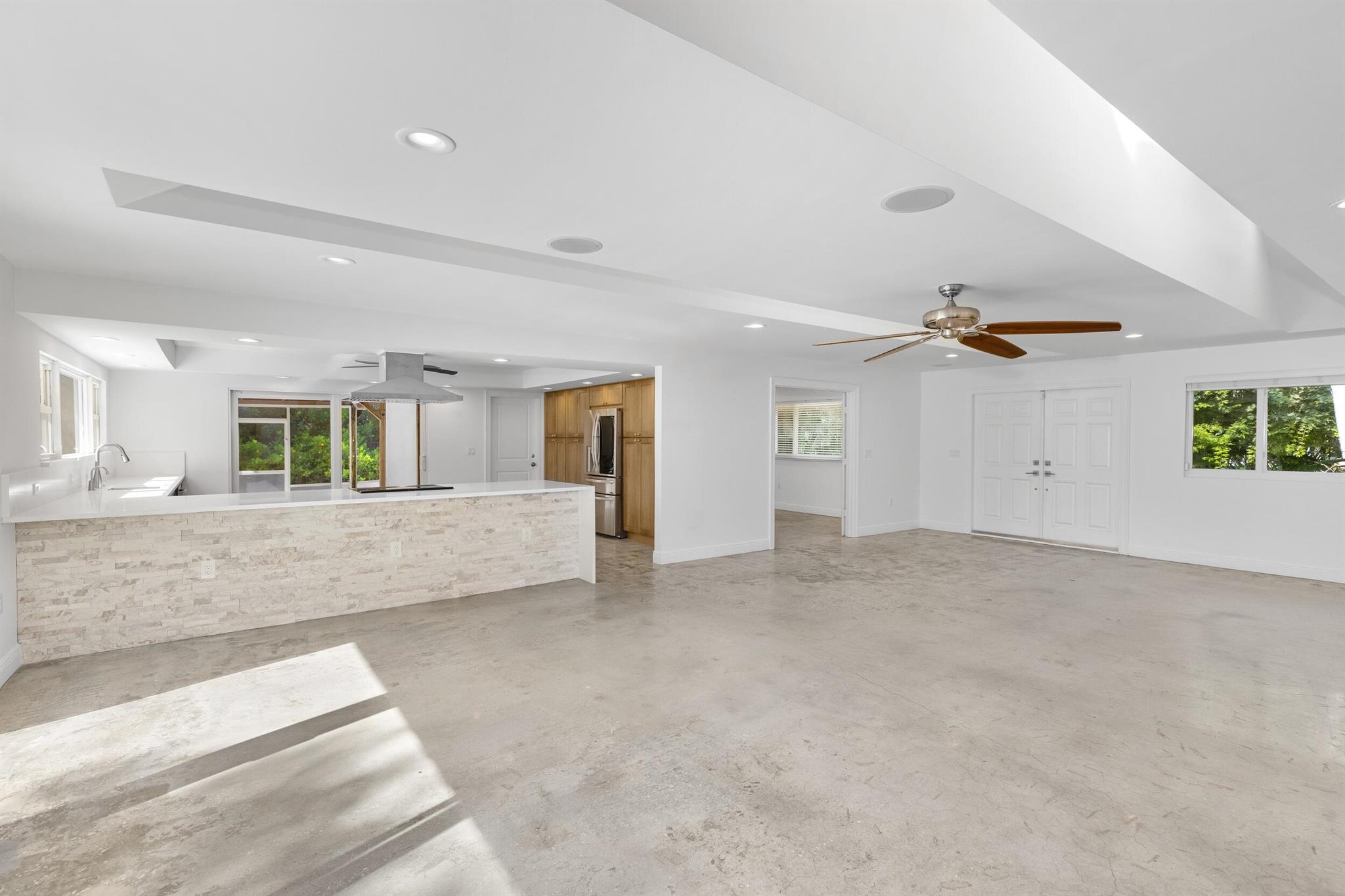 41 Coconut Ln Ocean Ridge, FL 33435