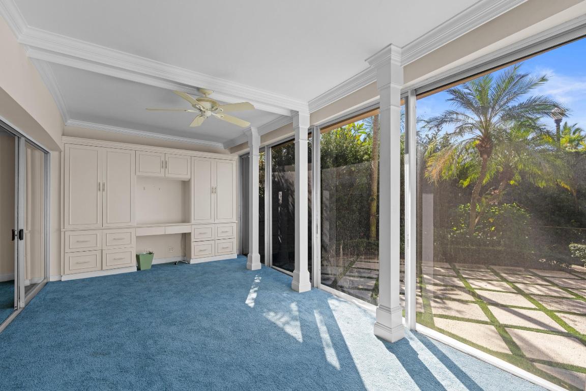 369 S Lake Dr #1d Palm Beach, FL 33480