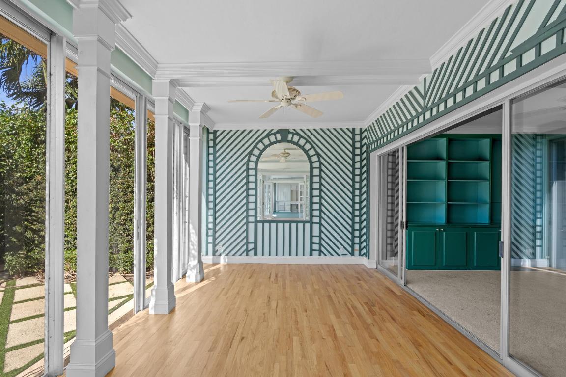 369 S Lake Dr #1d Palm Beach, FL 33480