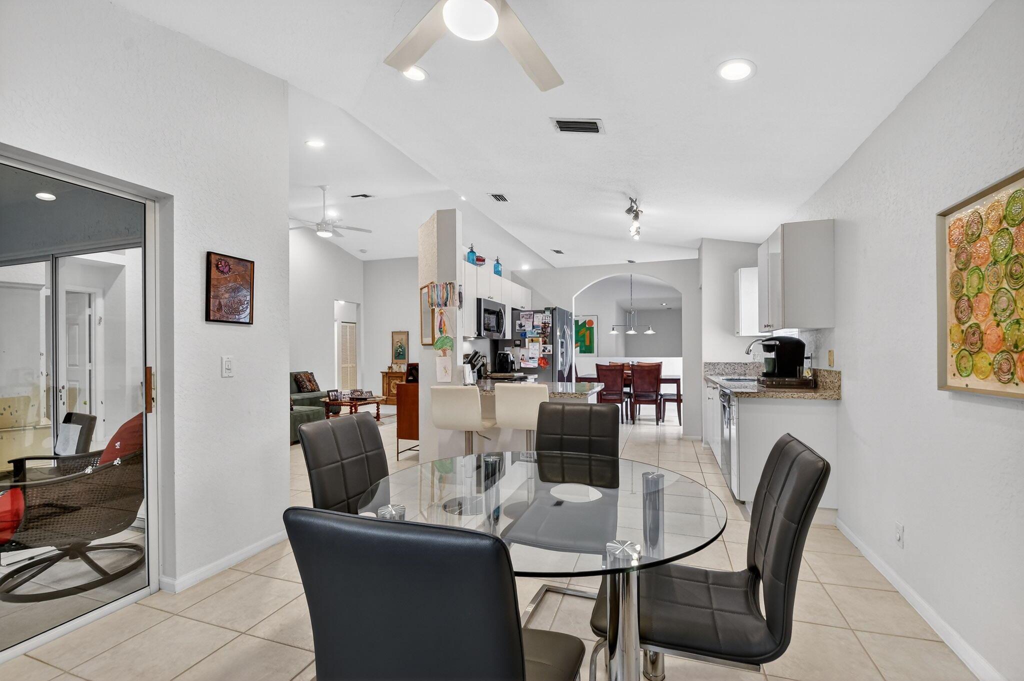 7910 Laina Ln #3 Boynton Beach, FL 33437