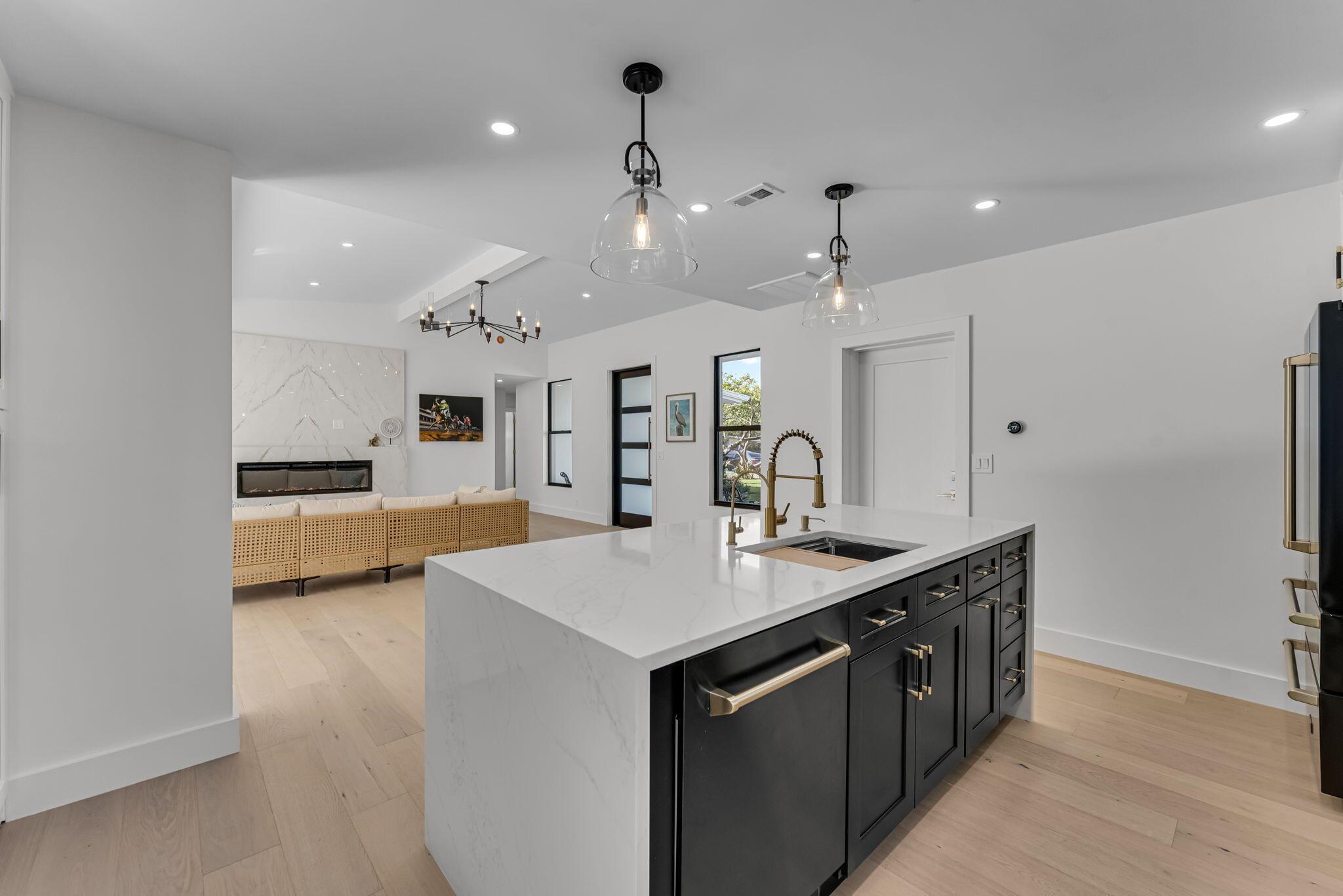 433 Aylesbury Rd Delray Beach, FL 33444