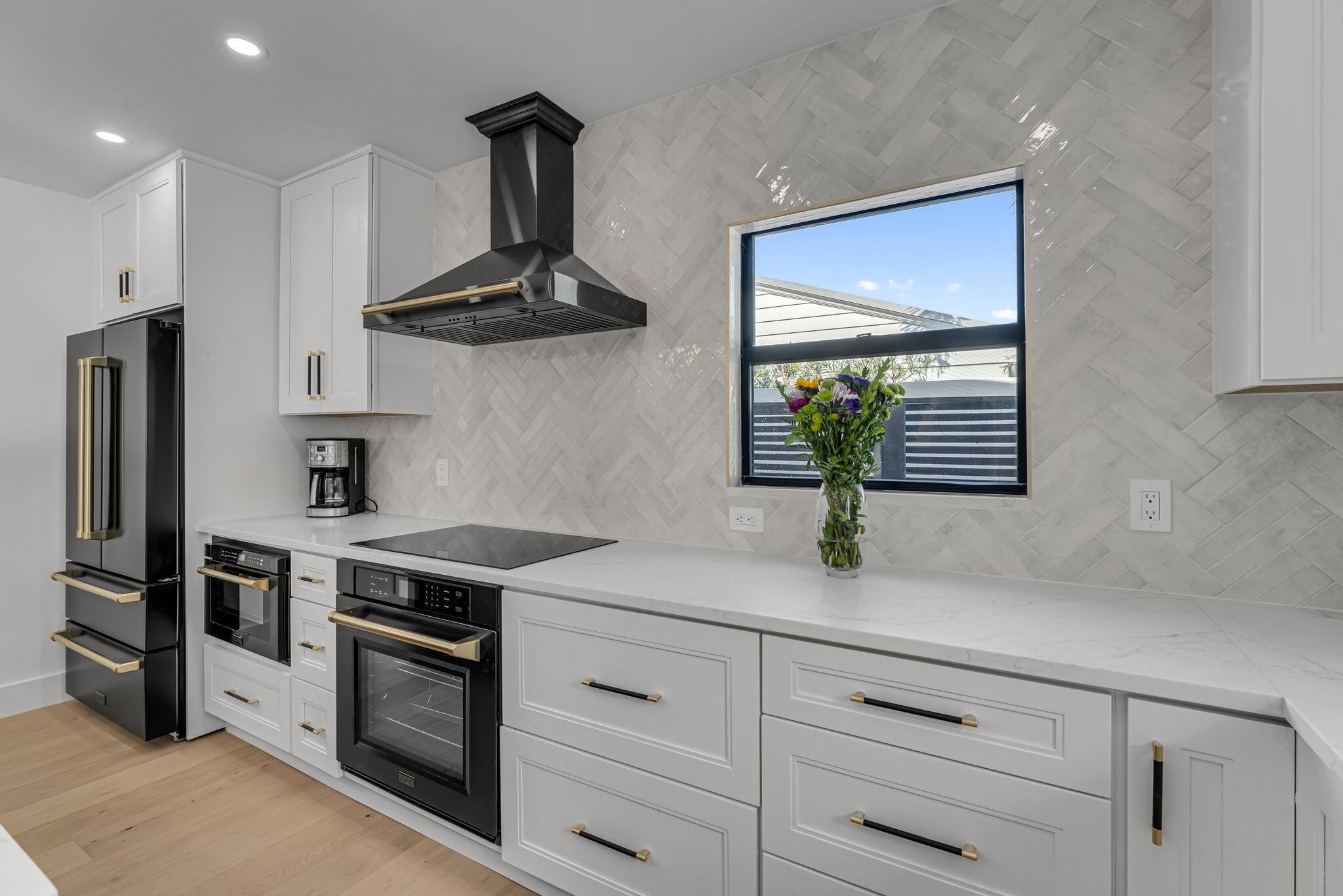 433 Aylesbury Rd Delray Beach, FL 33444