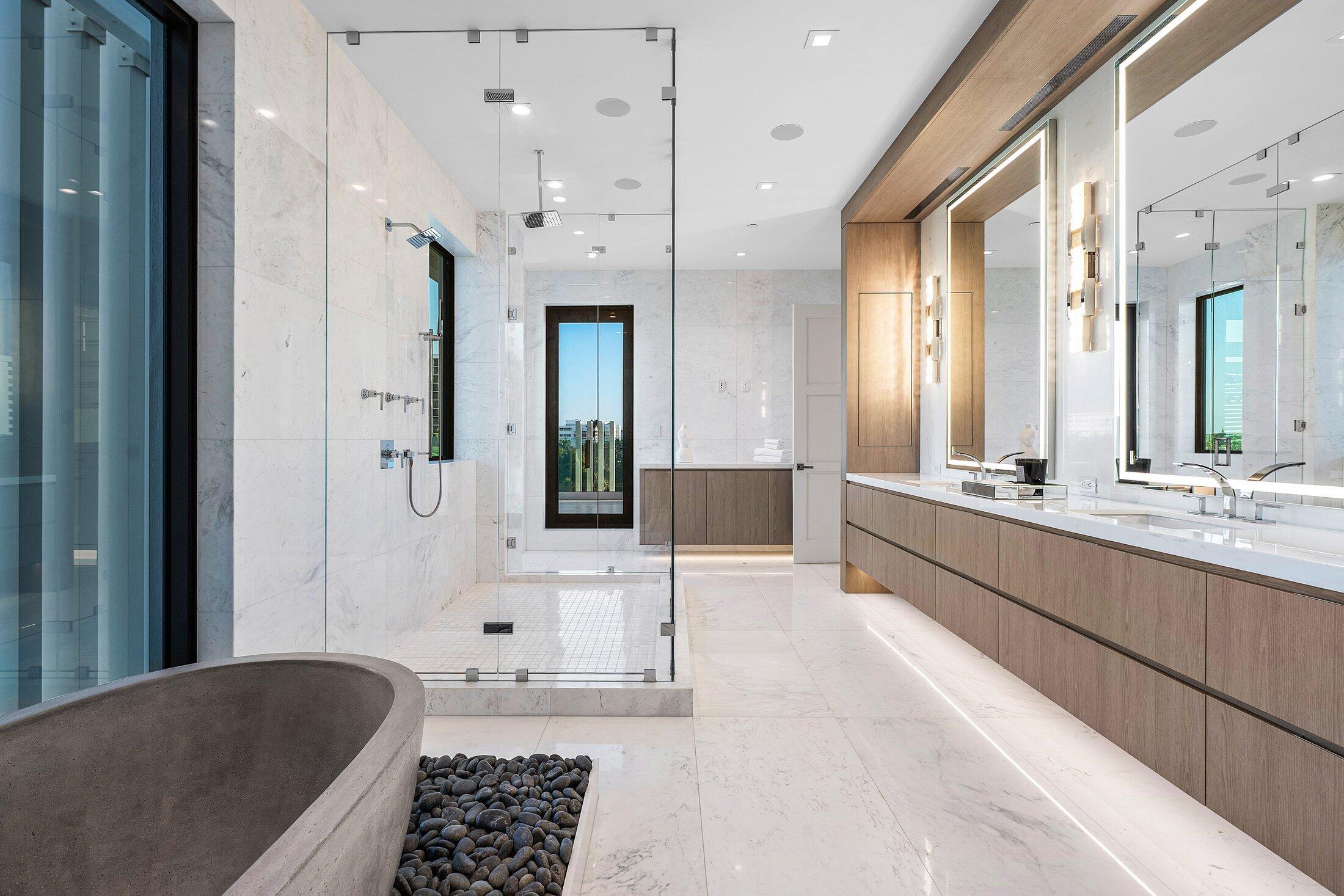 3425 S Ocean #4 Highland Beach, FL 33487