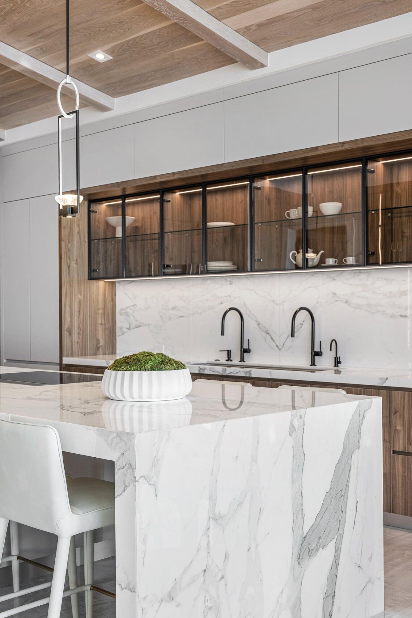 3425 S Ocean #4 Highland Beach, FL 33487