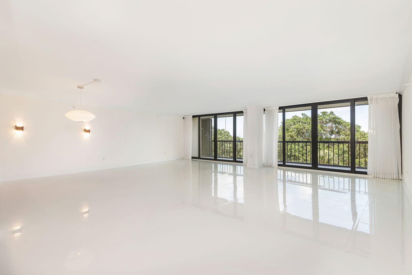 2450 Presidential Way #505