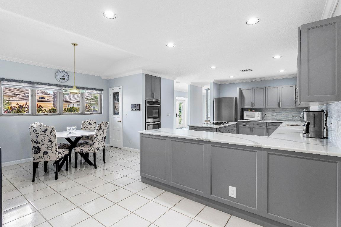 2041 Thatch Palm Boca Raton, FL 33432