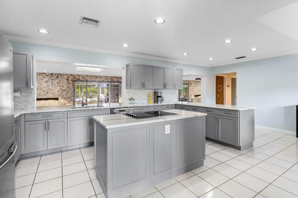 2041 Thatch Palm Boca Raton, FL 33432